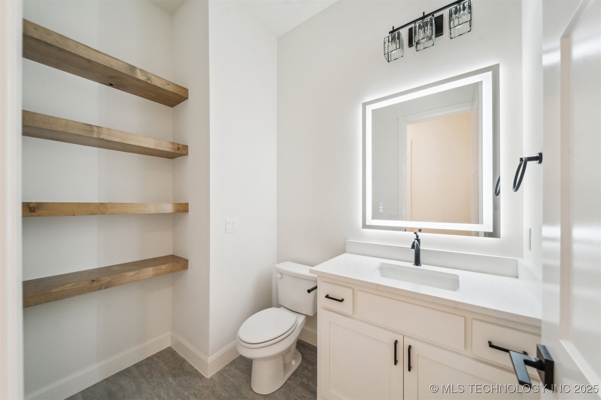 12619 S Fulton Avenue