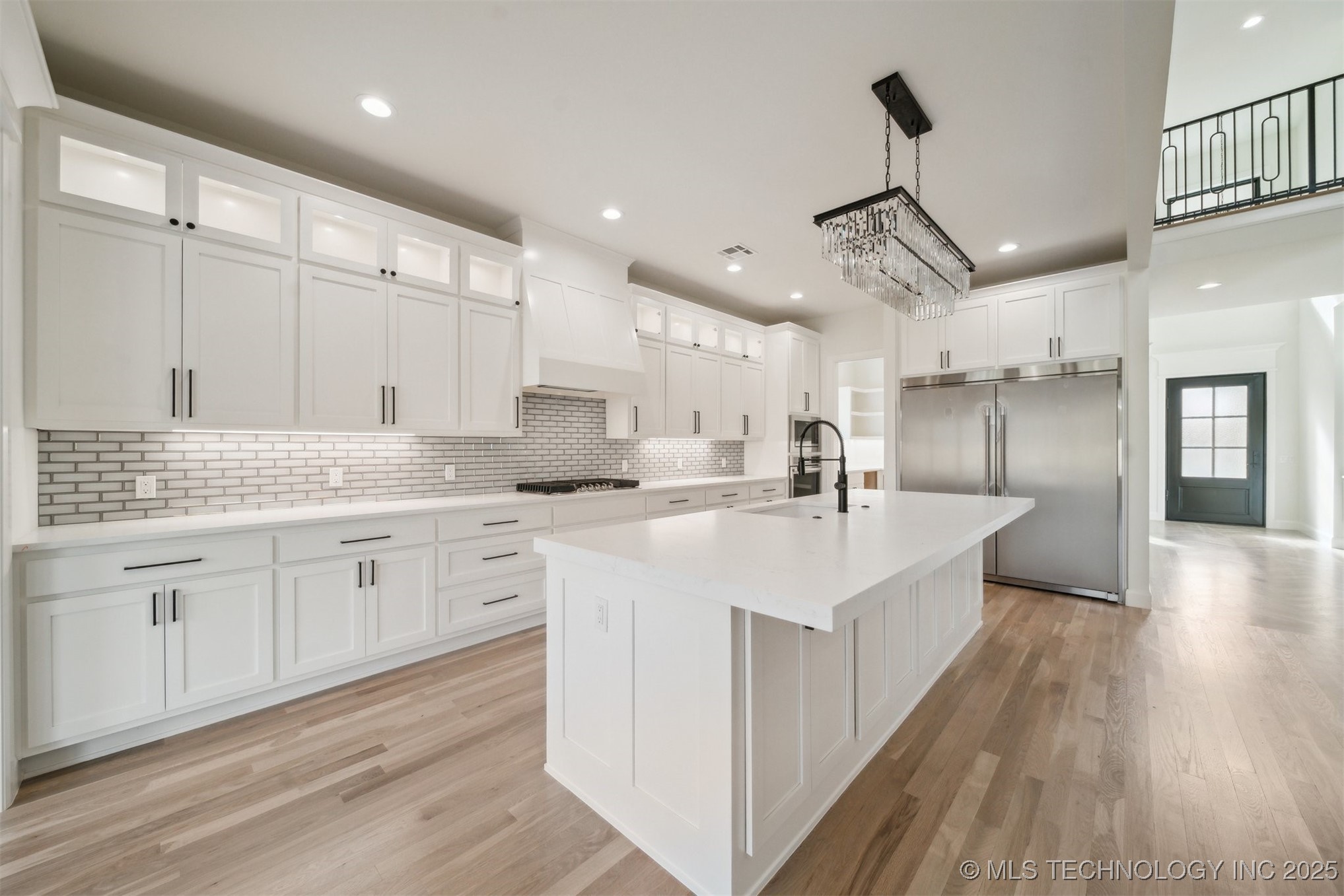 12619 S Fulton Avenue