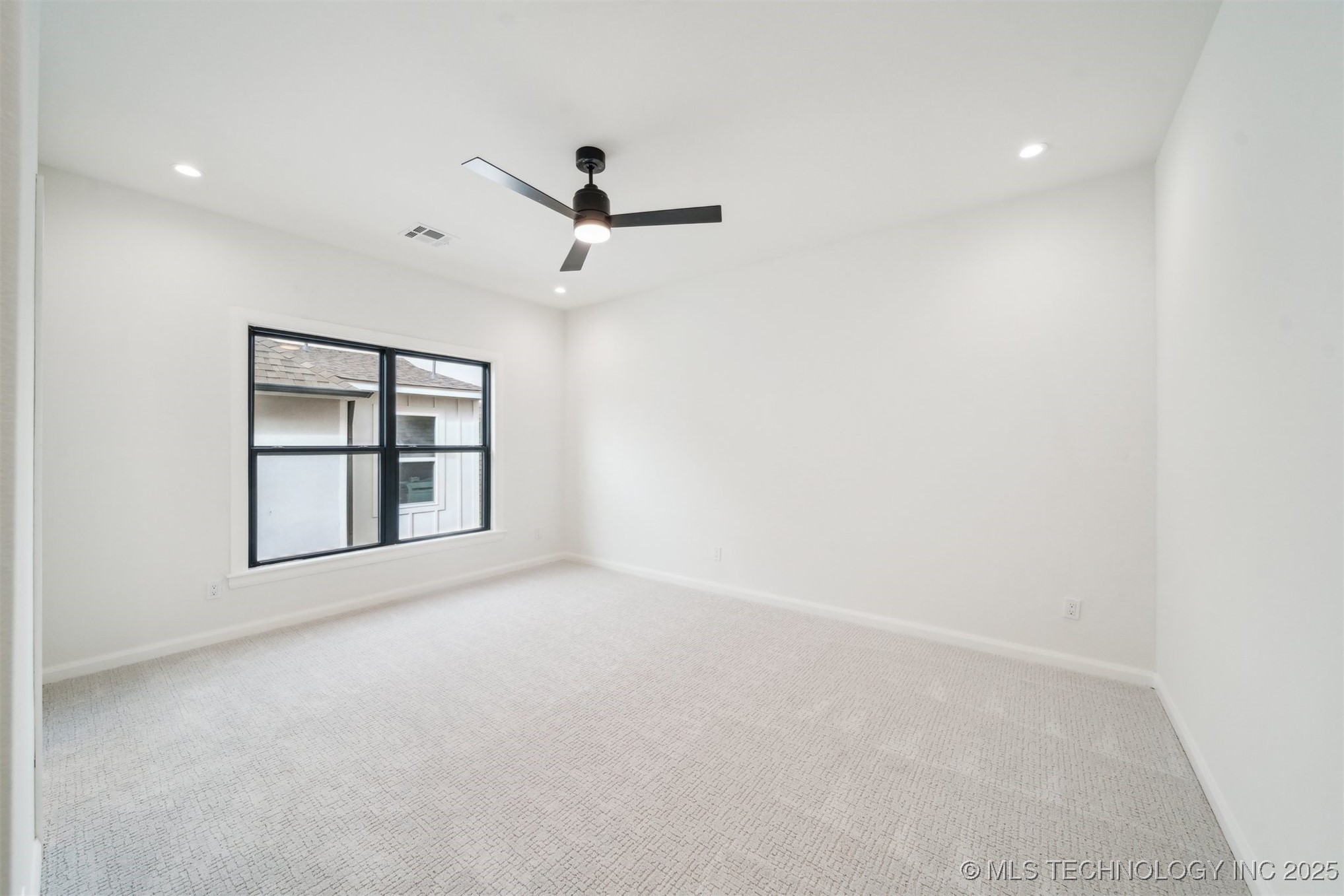 12619 S Fulton Avenue