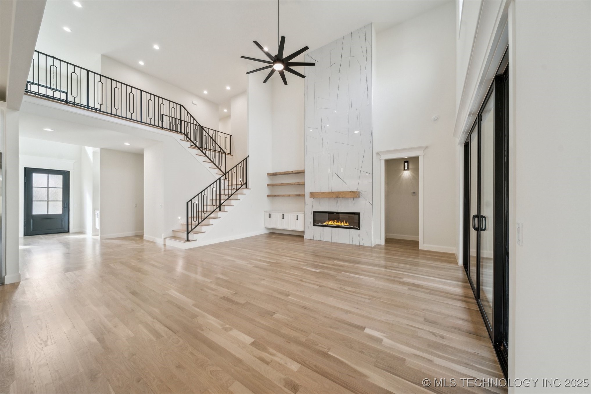 12619 S Fulton Avenue