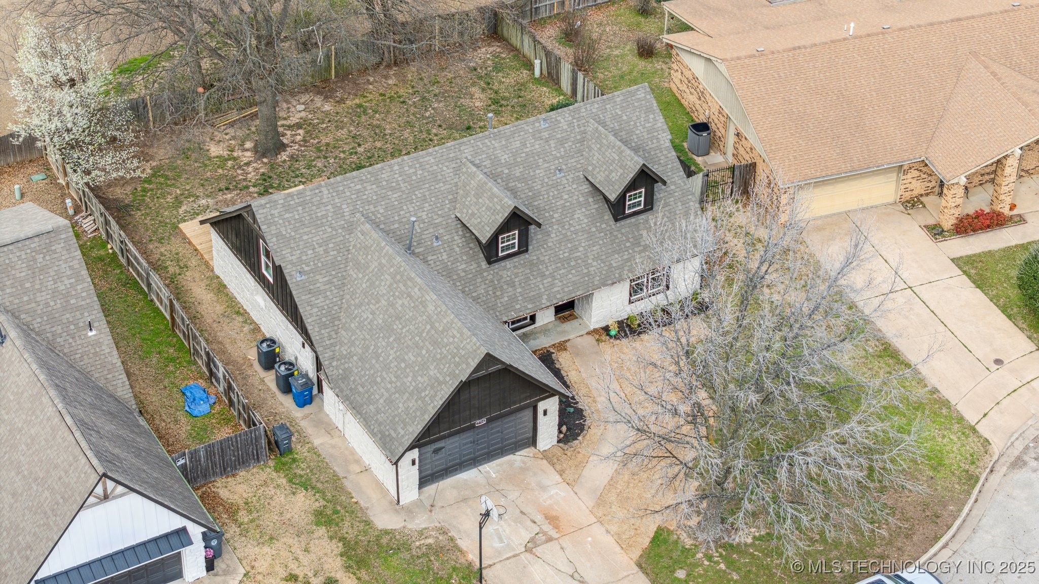 7704 S 85th East Avenue