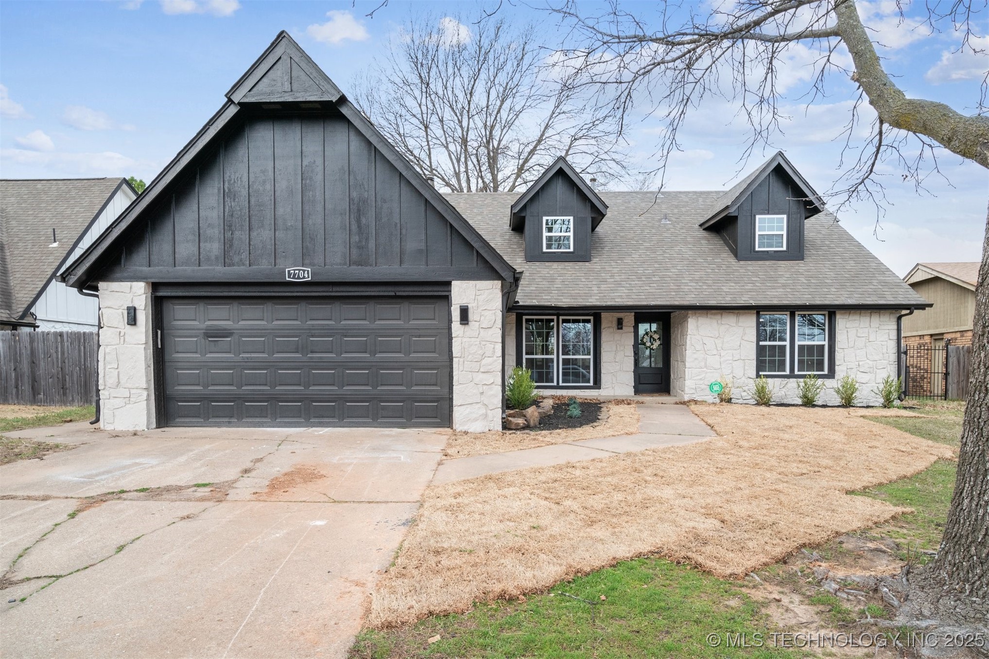 7704 S 85th East Avenue