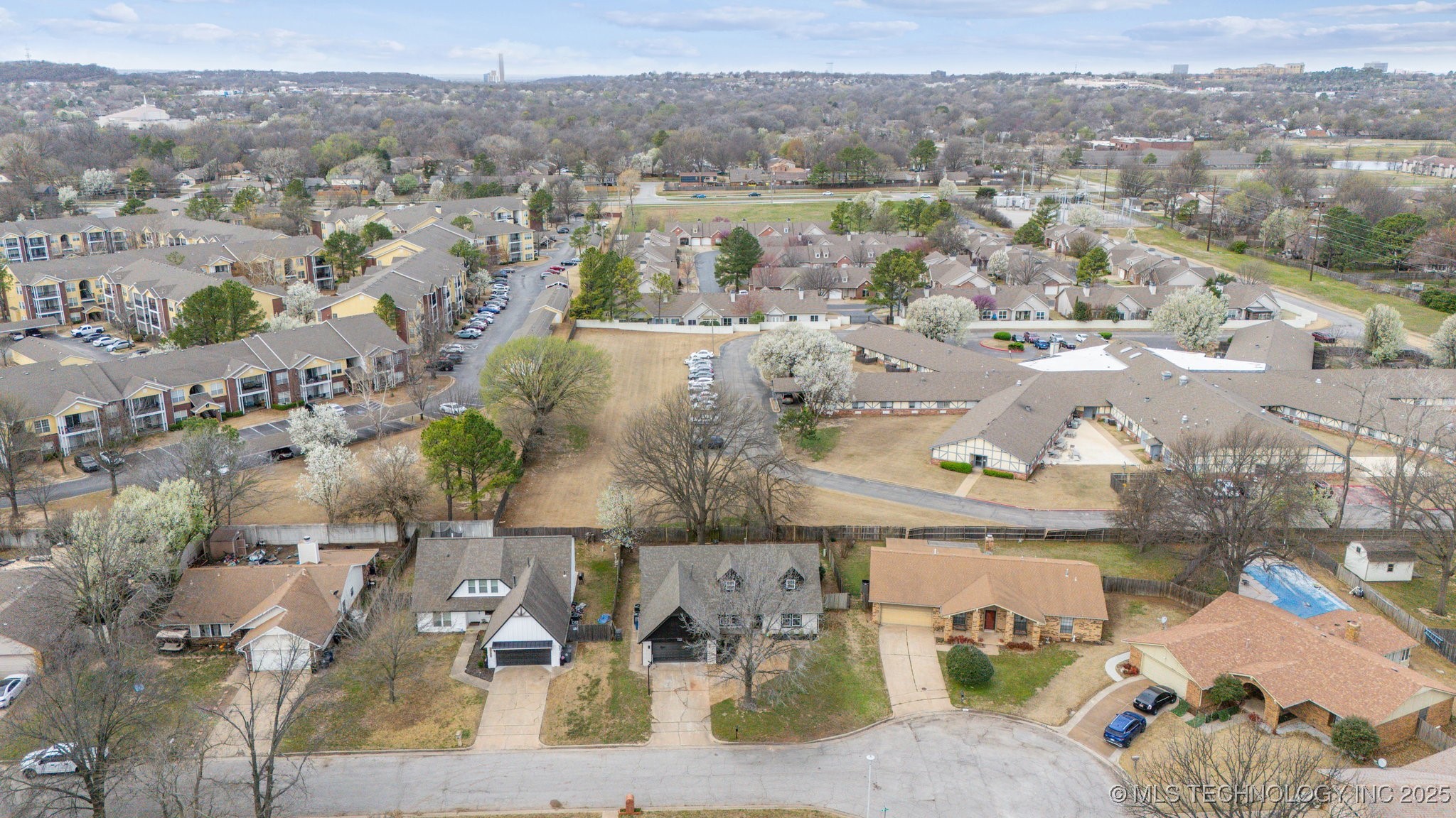 7704 S 85th East Avenue