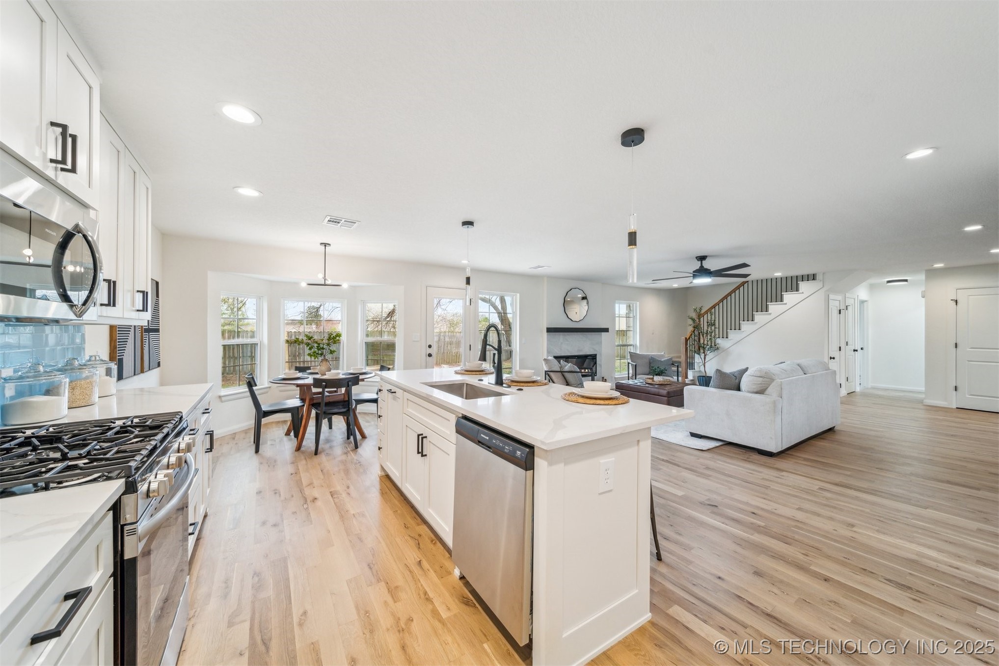 7704 S 85th East Avenue