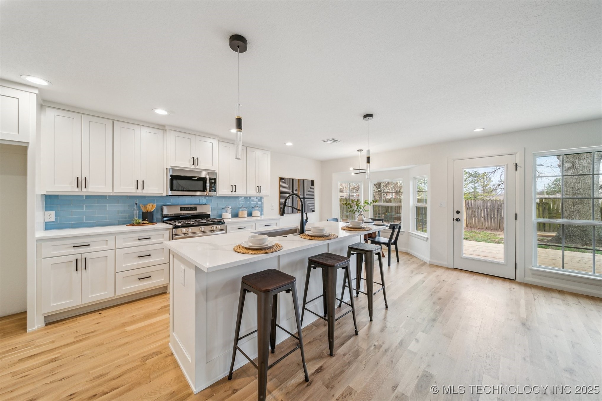 7704 S 85th East Avenue