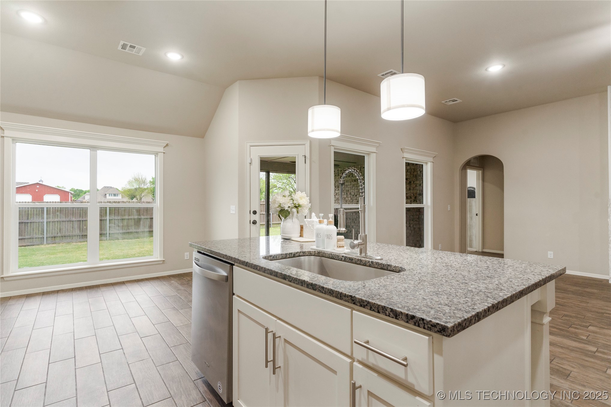 2626 W 115th Street S