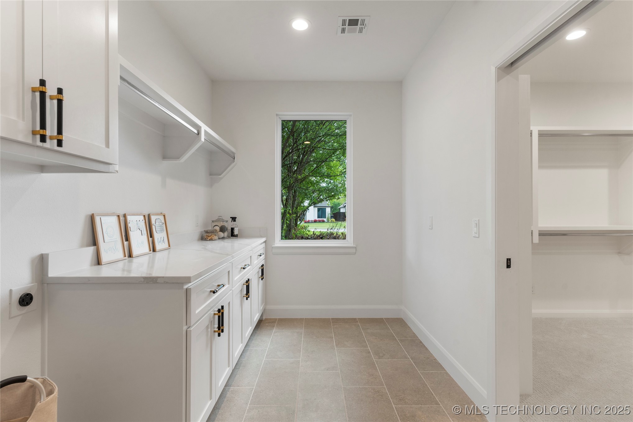 4106 W Albuquerque Street
