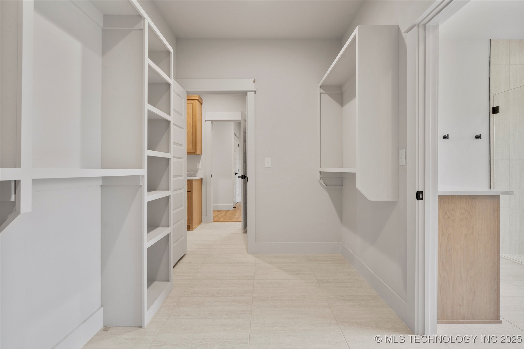 2048 E 128th Place S