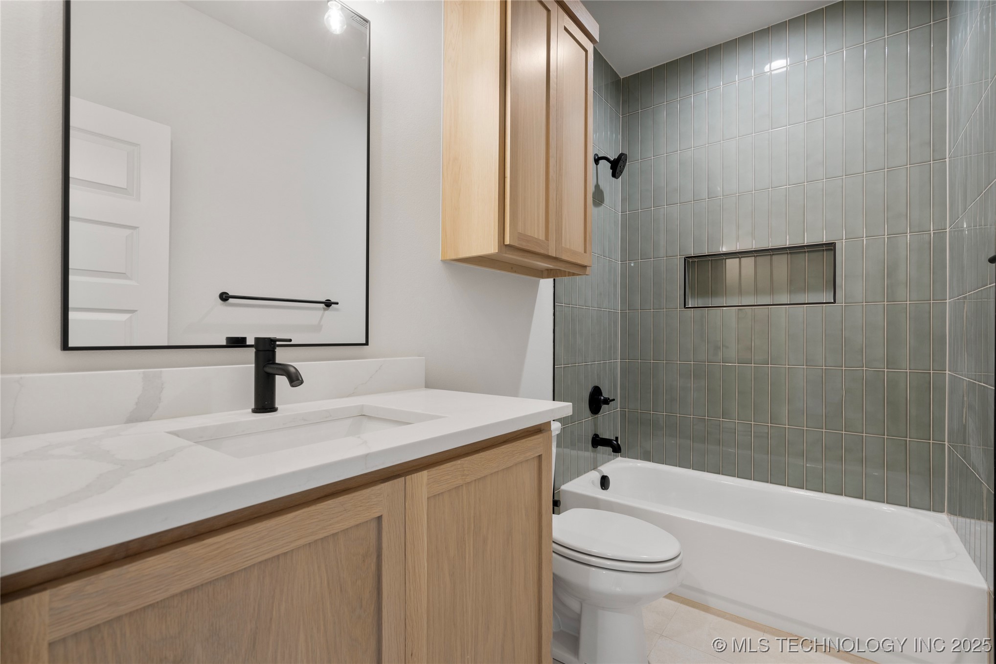 2048 E 128th Place S
