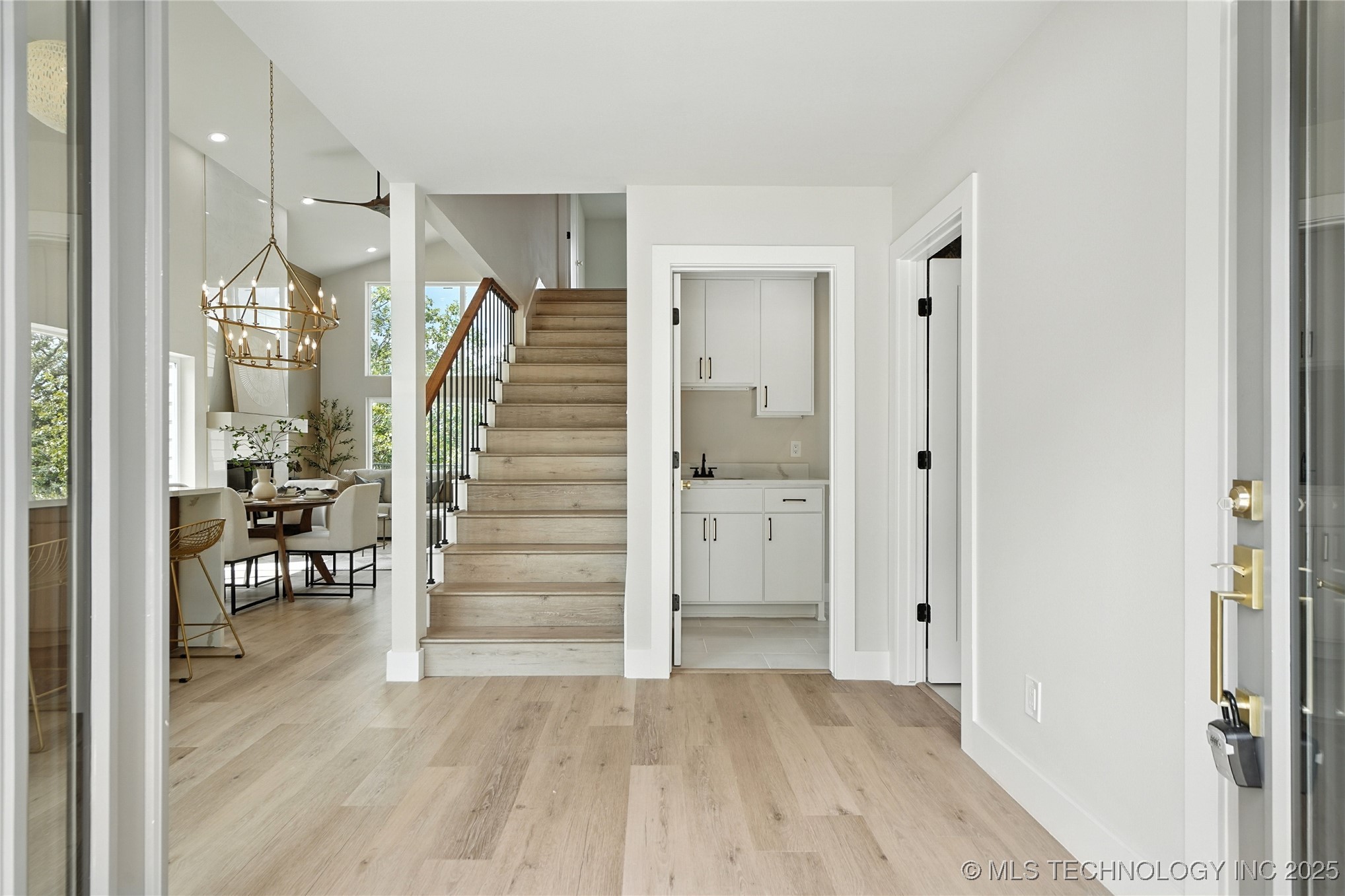 1146 Bayshore Drive
