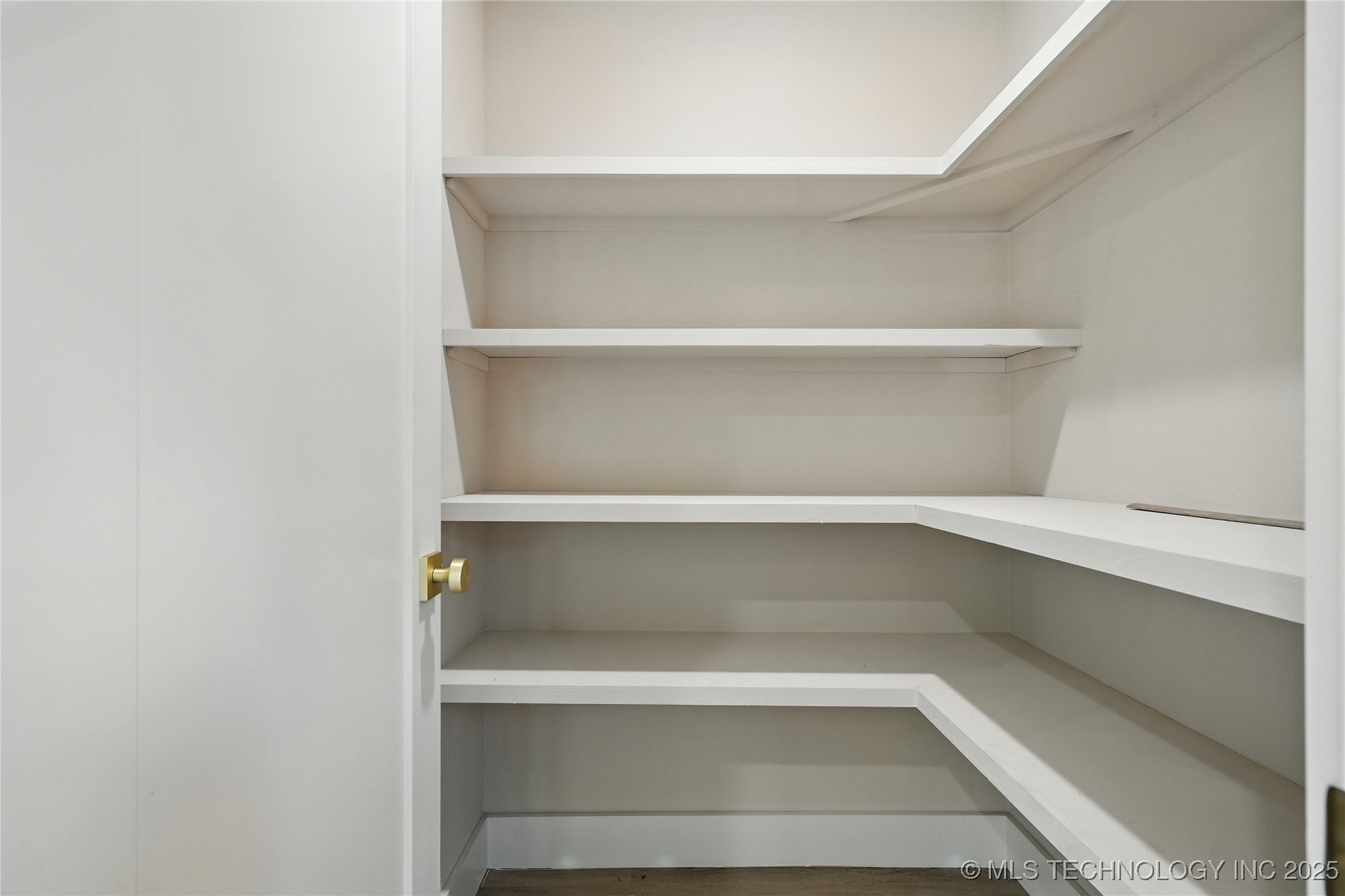 1146 Bayshore Drive