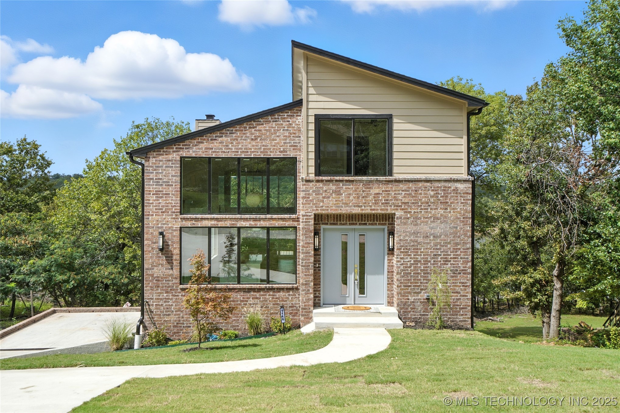 1146 Bayshore Drive