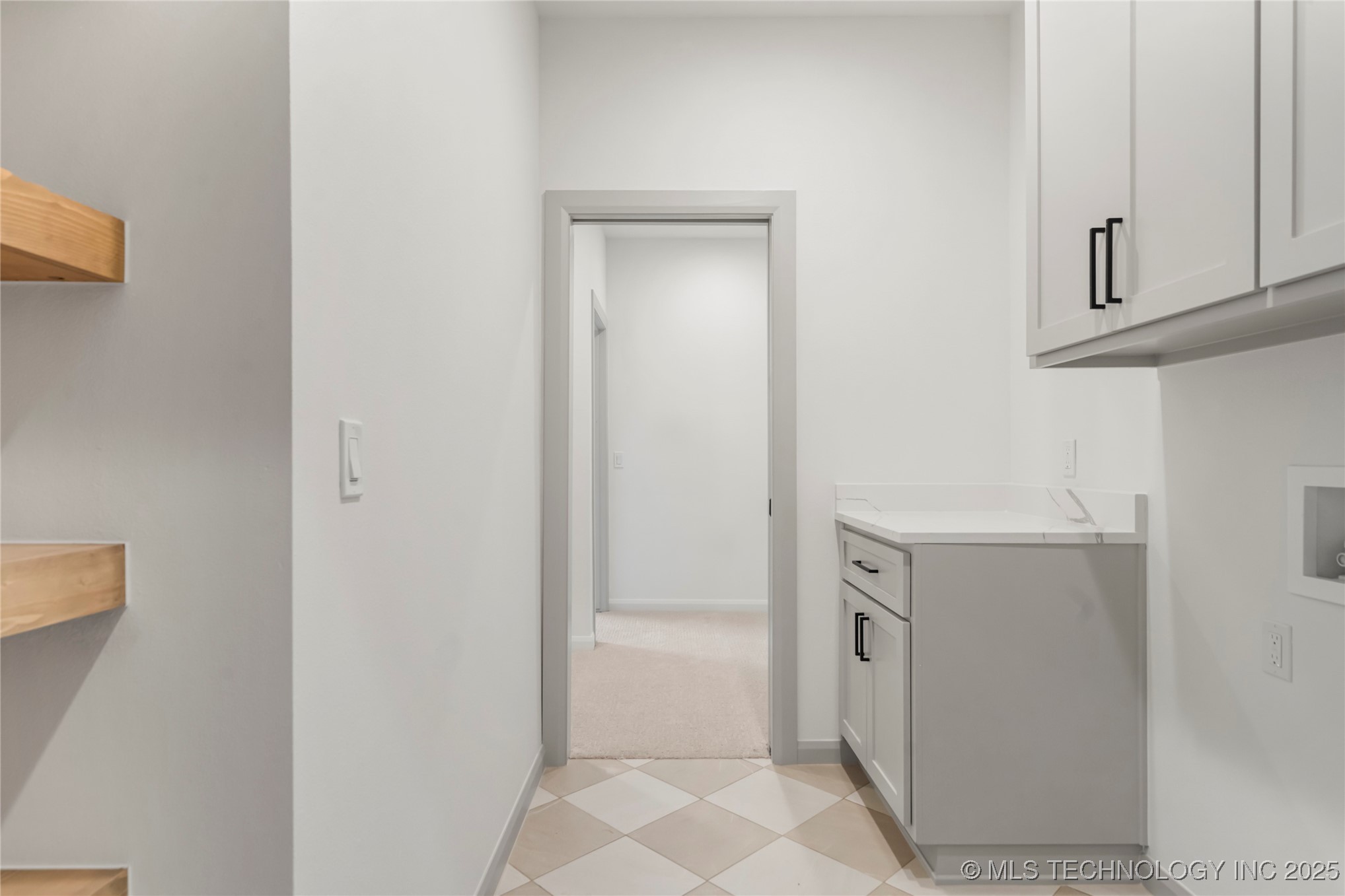 3709 W Delmar Street