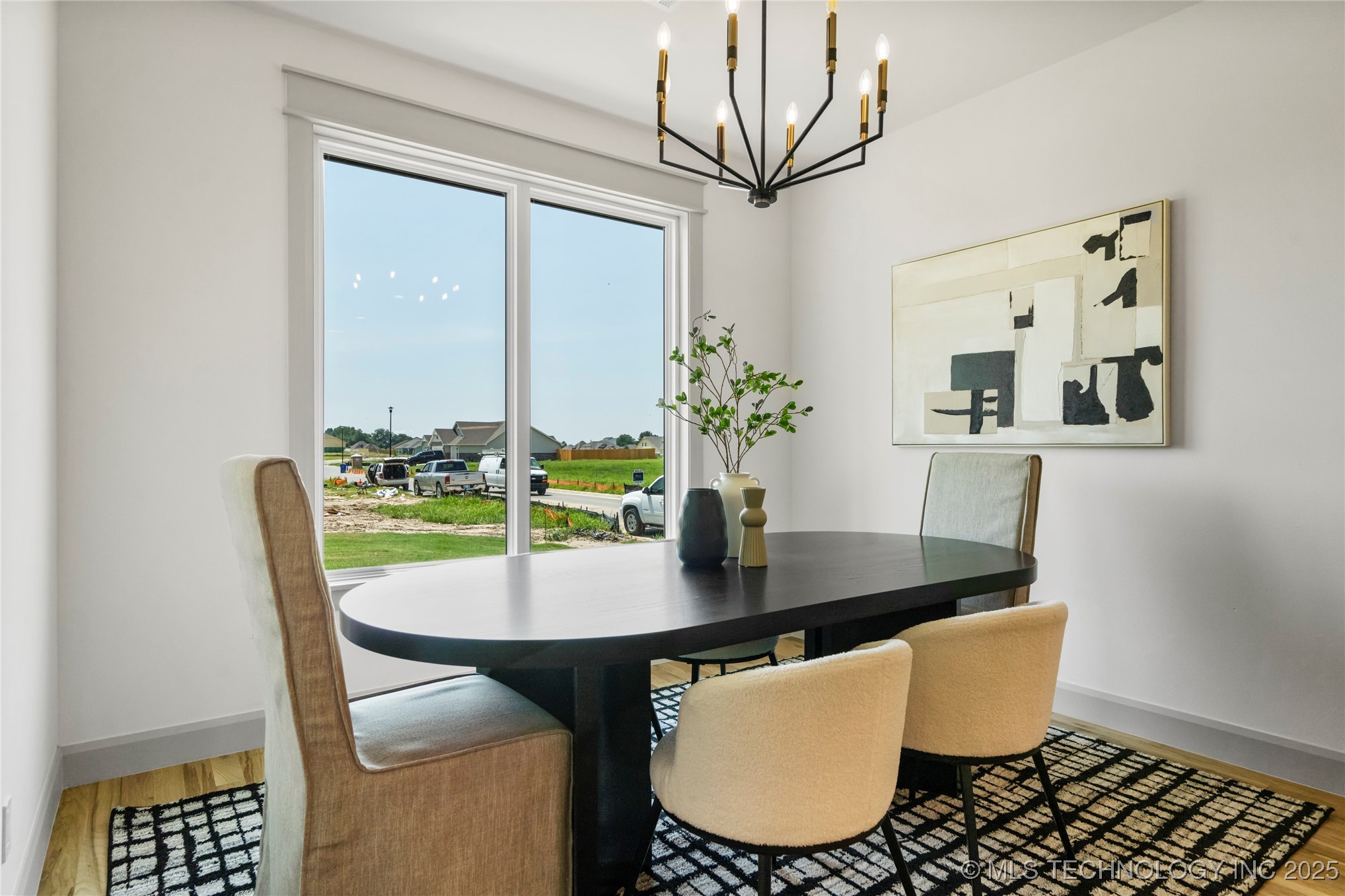 3709 W Delmar Street