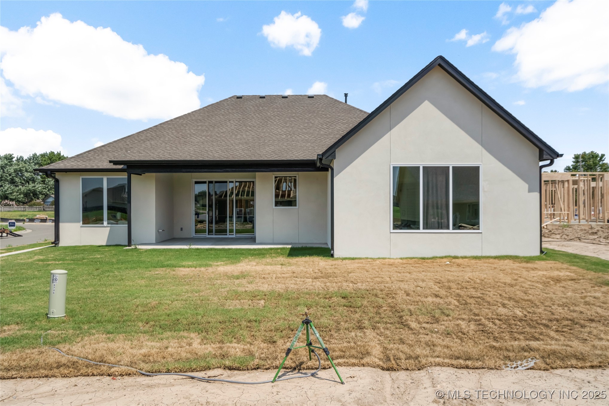 3709 W Delmar Street