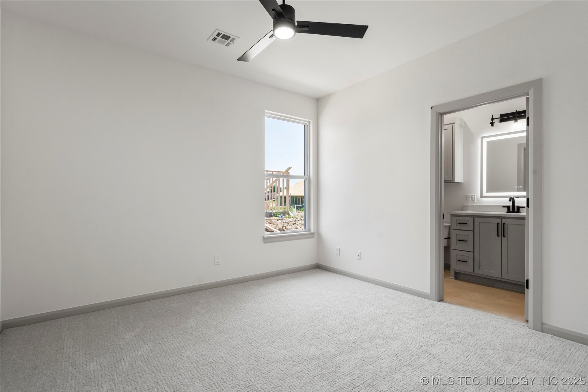 3709 W Delmar Street