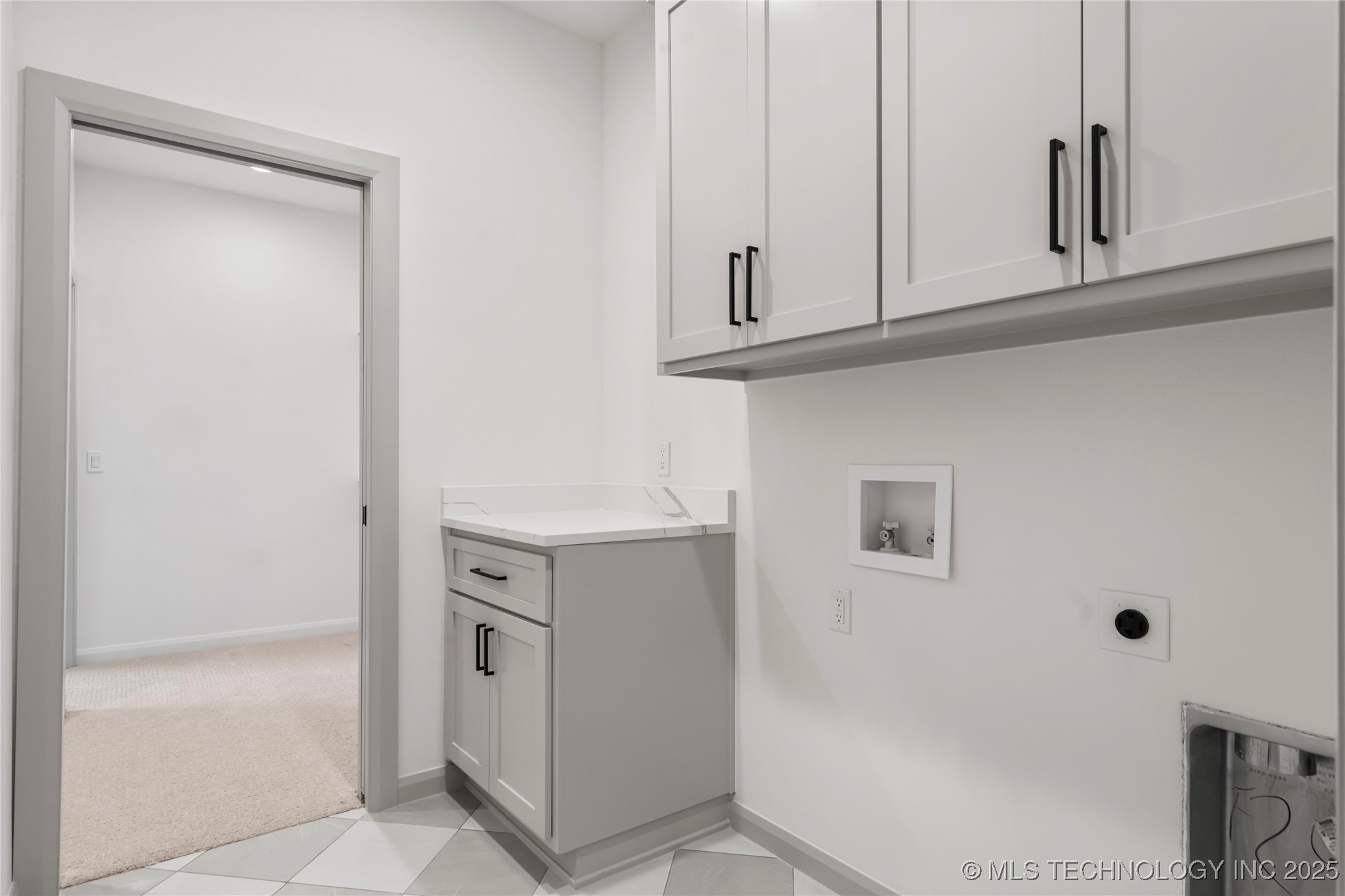 3709 W Delmar Street