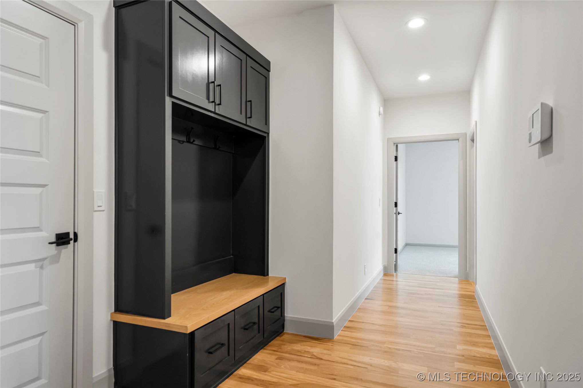 3709 W Delmar Street