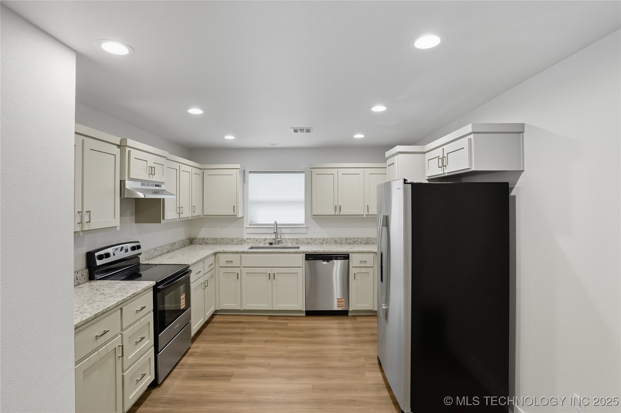 805 N Ridgeway Street