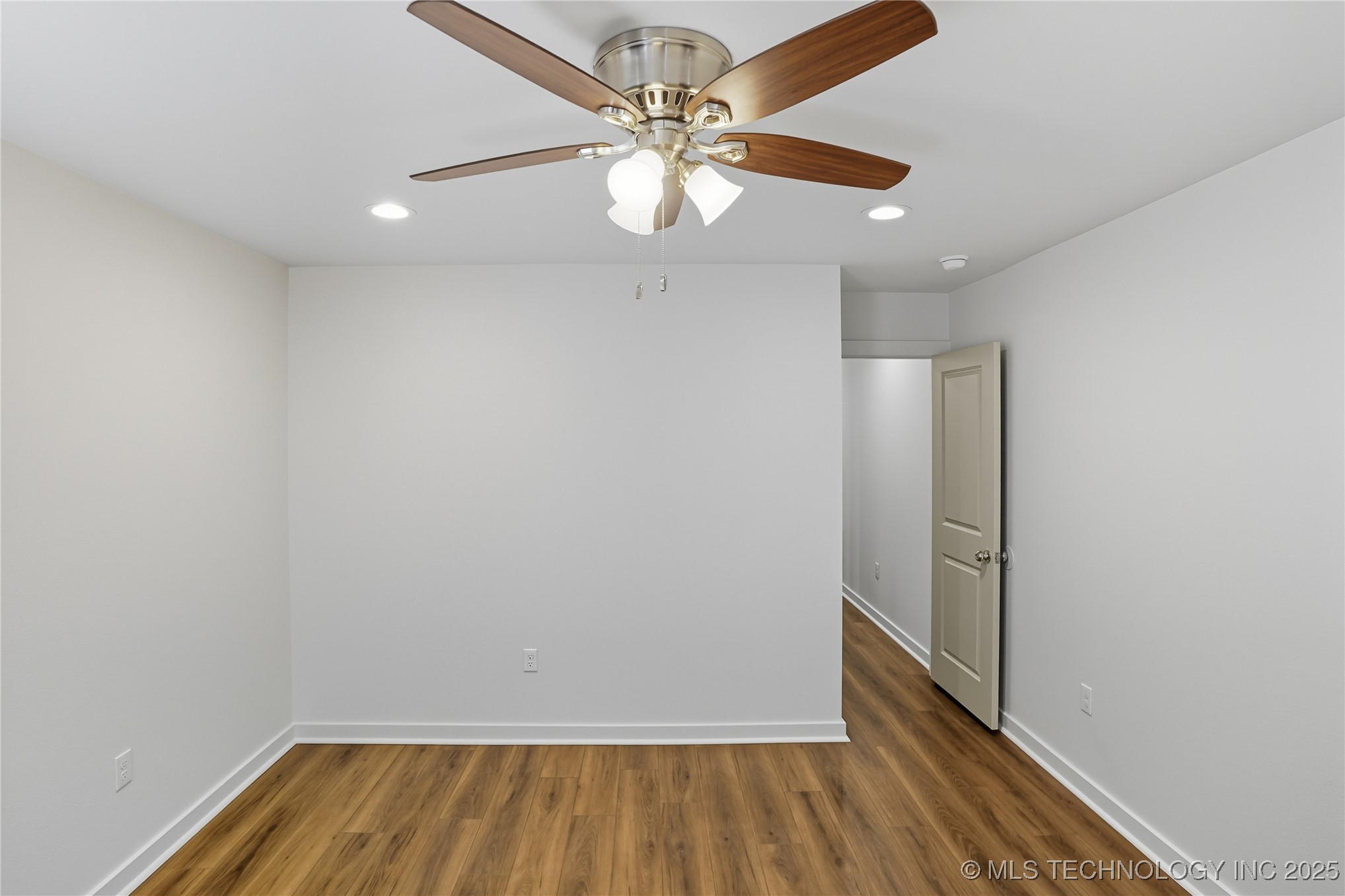 805 N Ridgeway Street