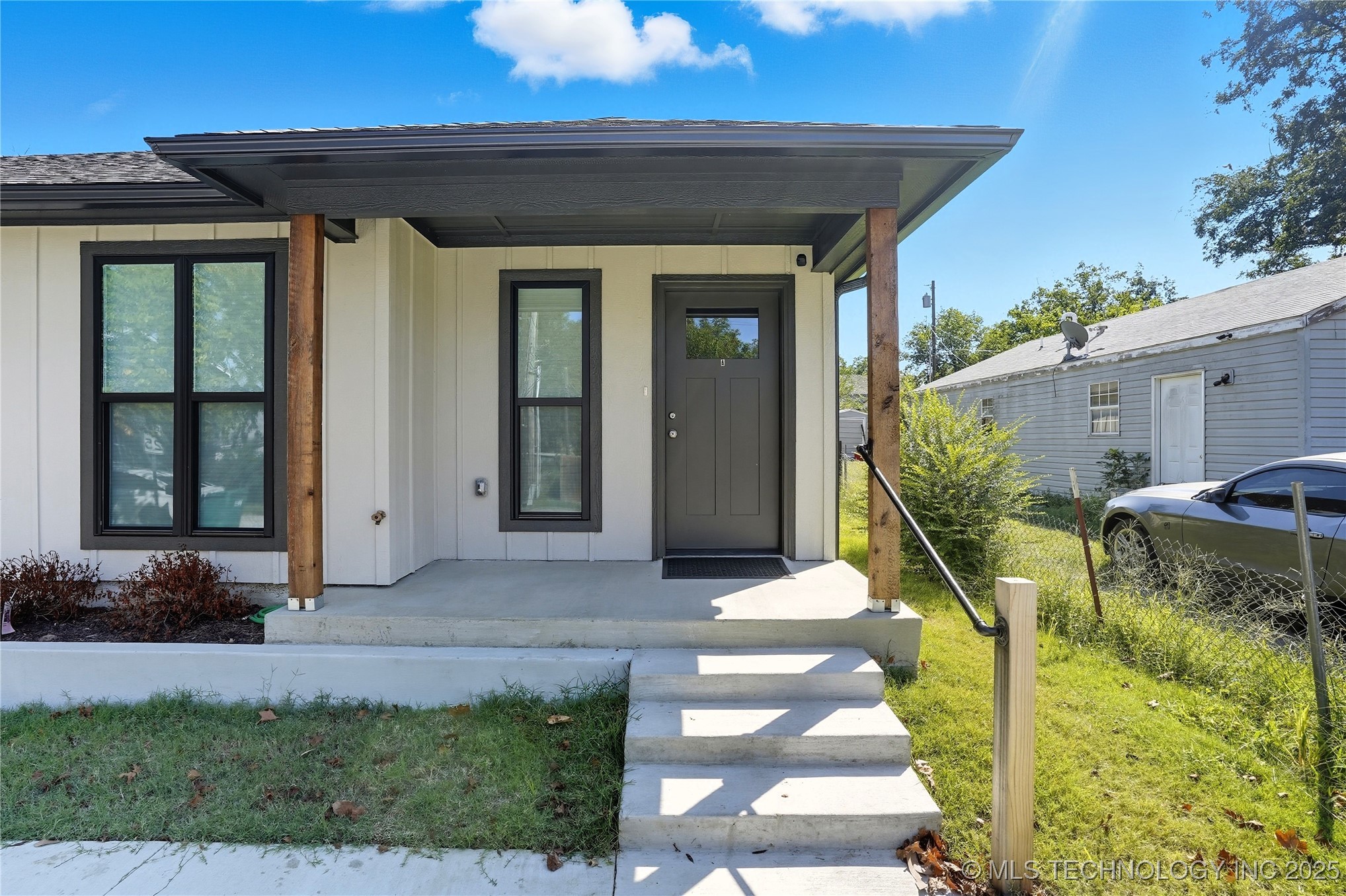 805 N Ridgeway Street