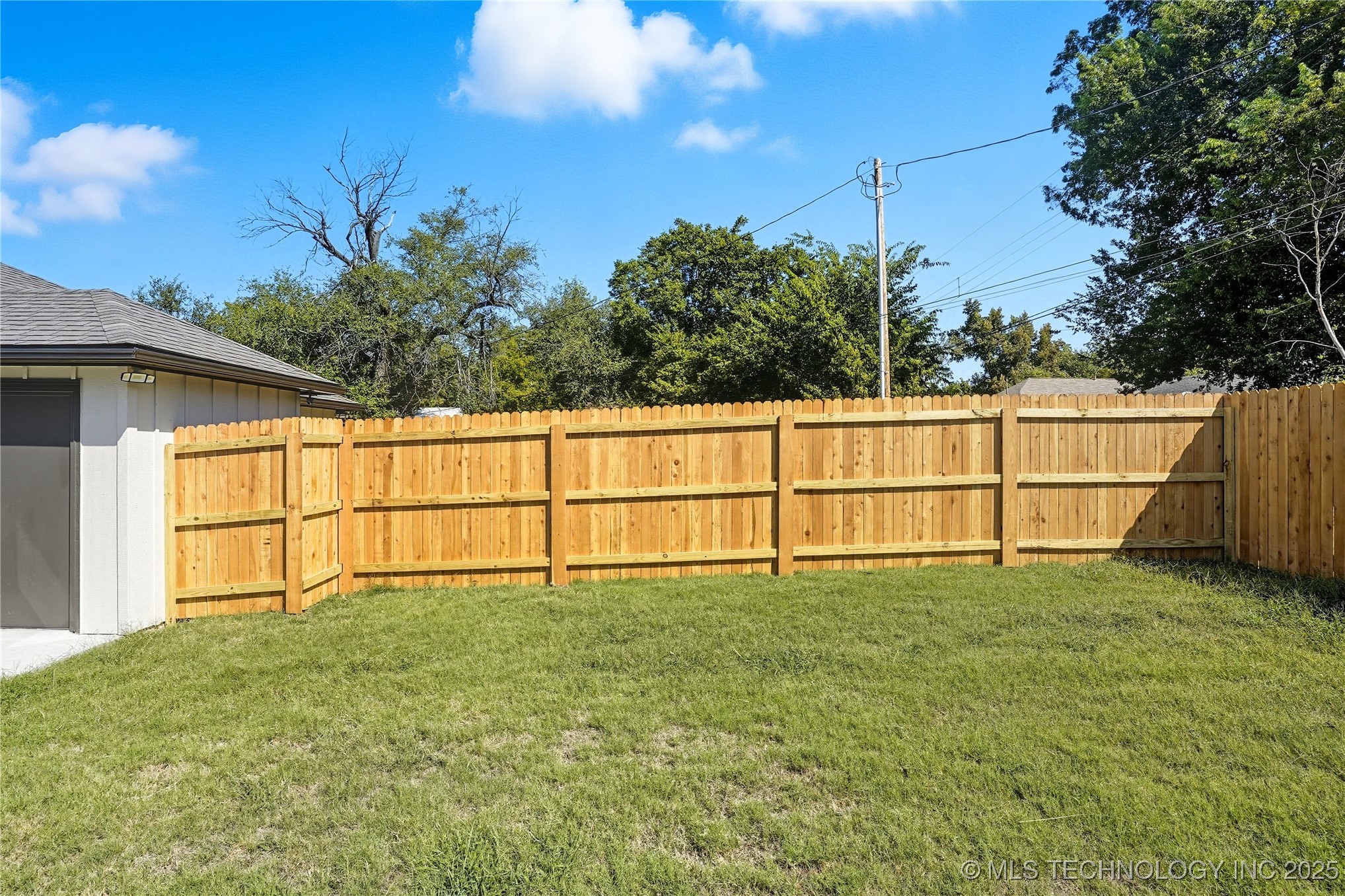 805 N Ridgeway Street