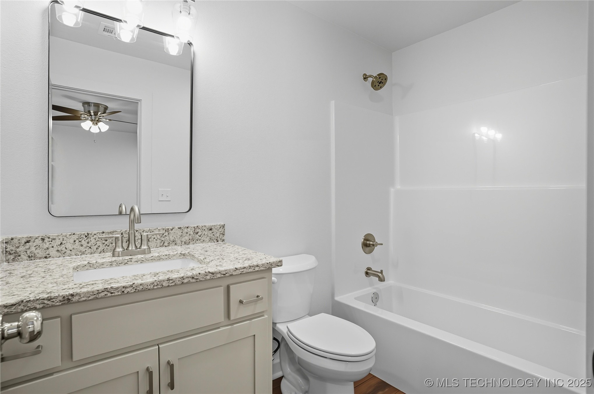 805 N Ridgeway Street