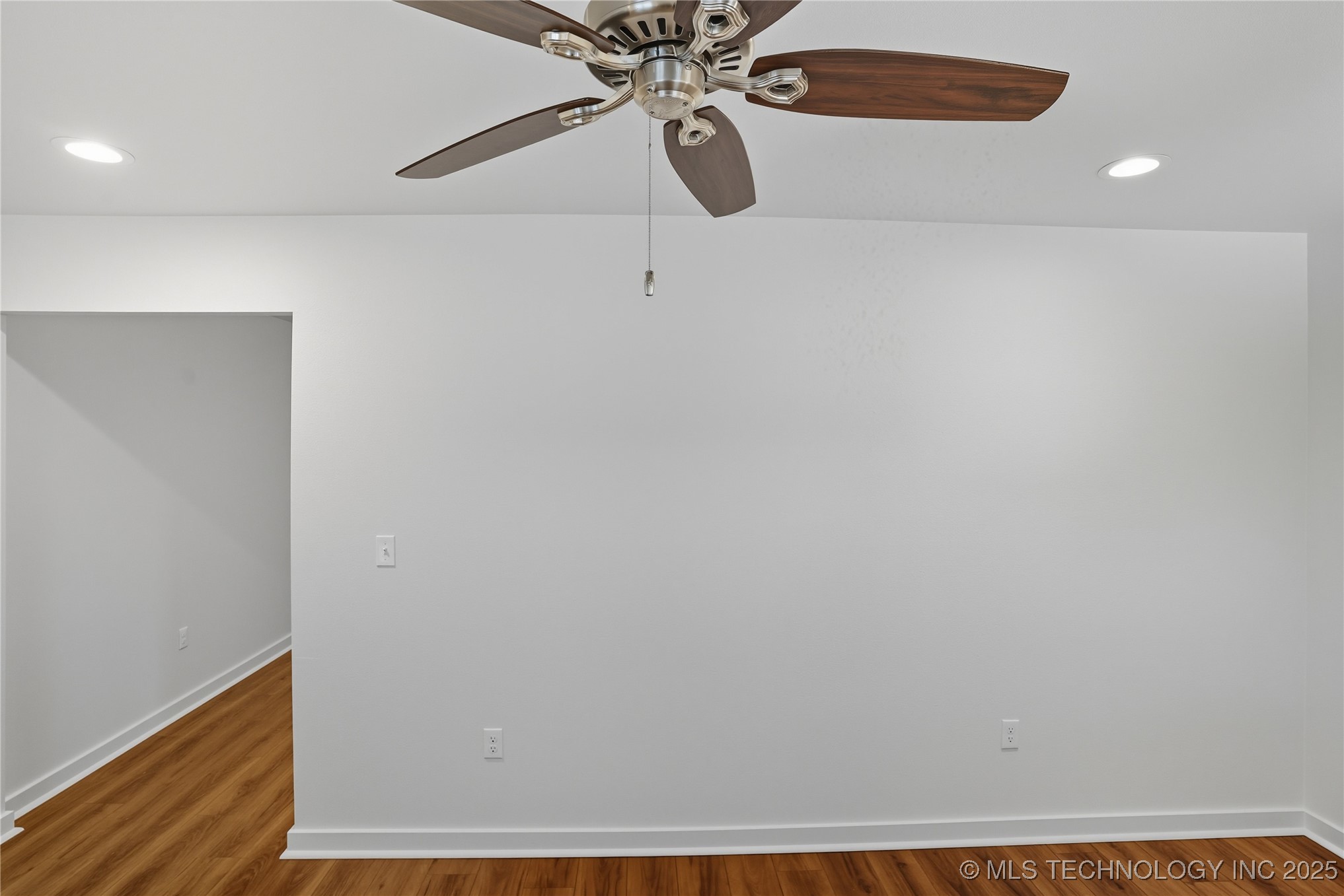 805 N Ridgeway Street