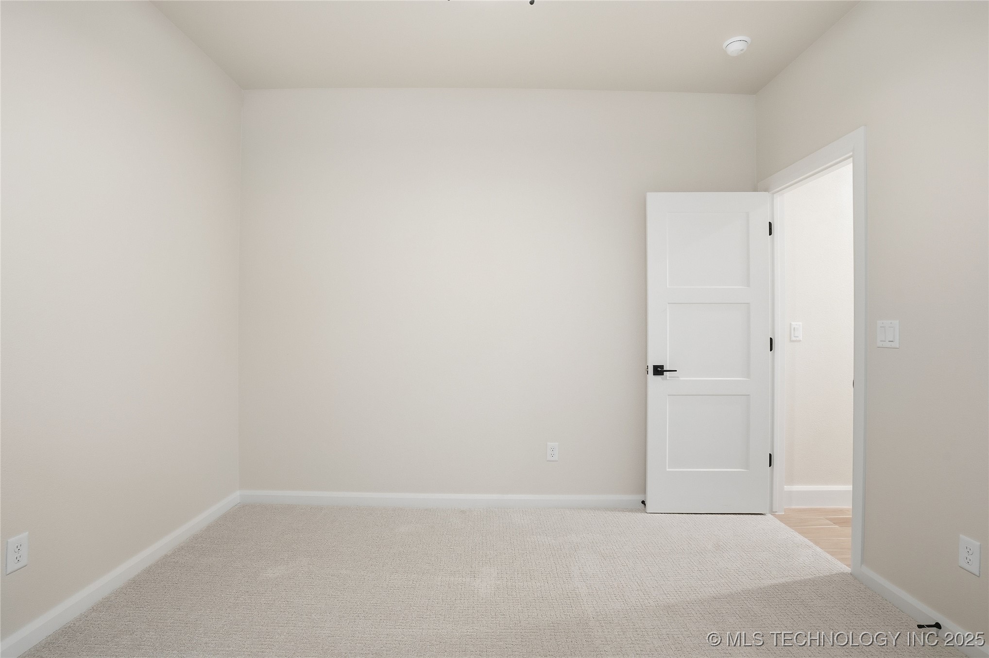 12917 S 21st Place E