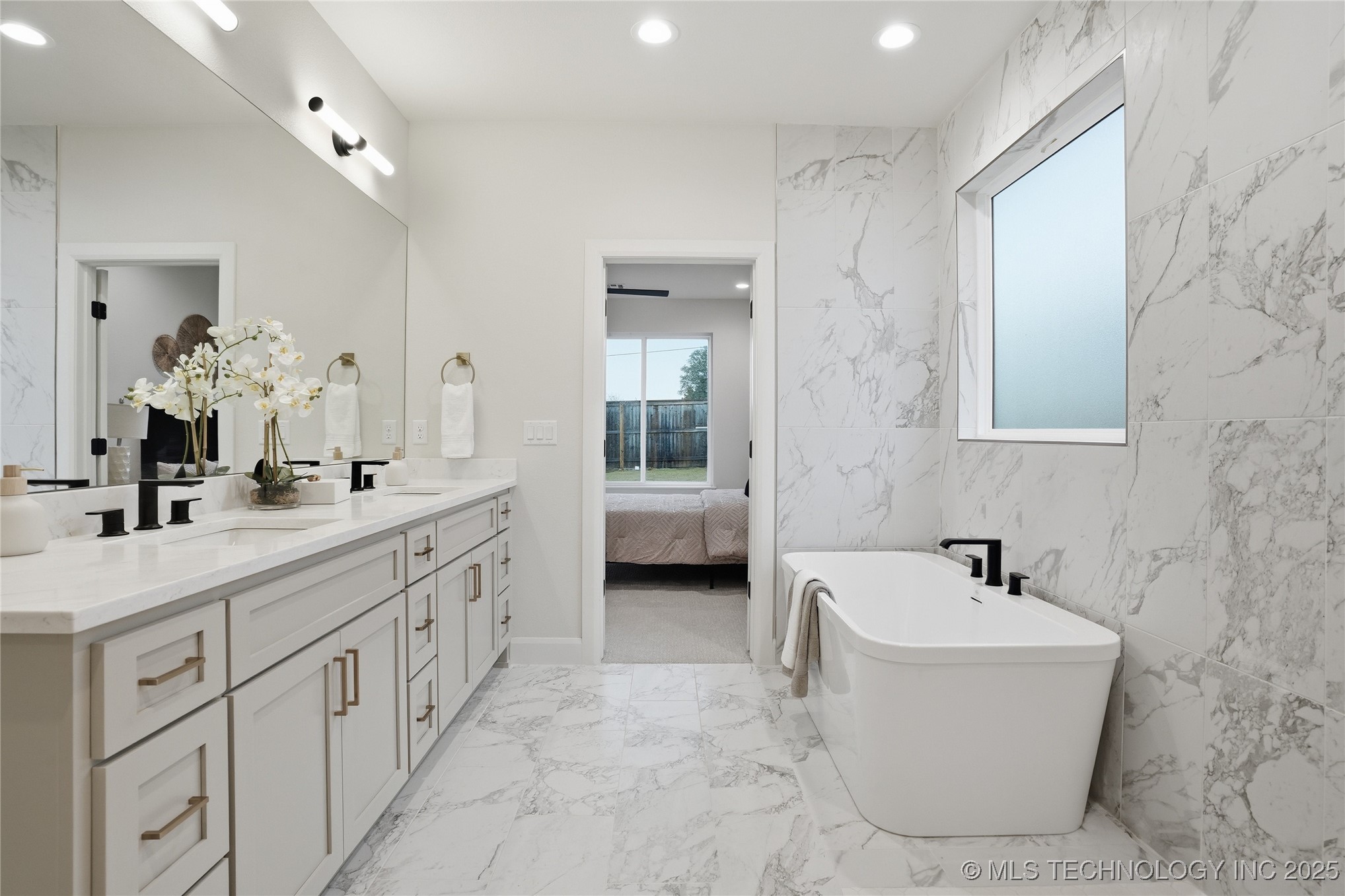 12917 S 21st Place E