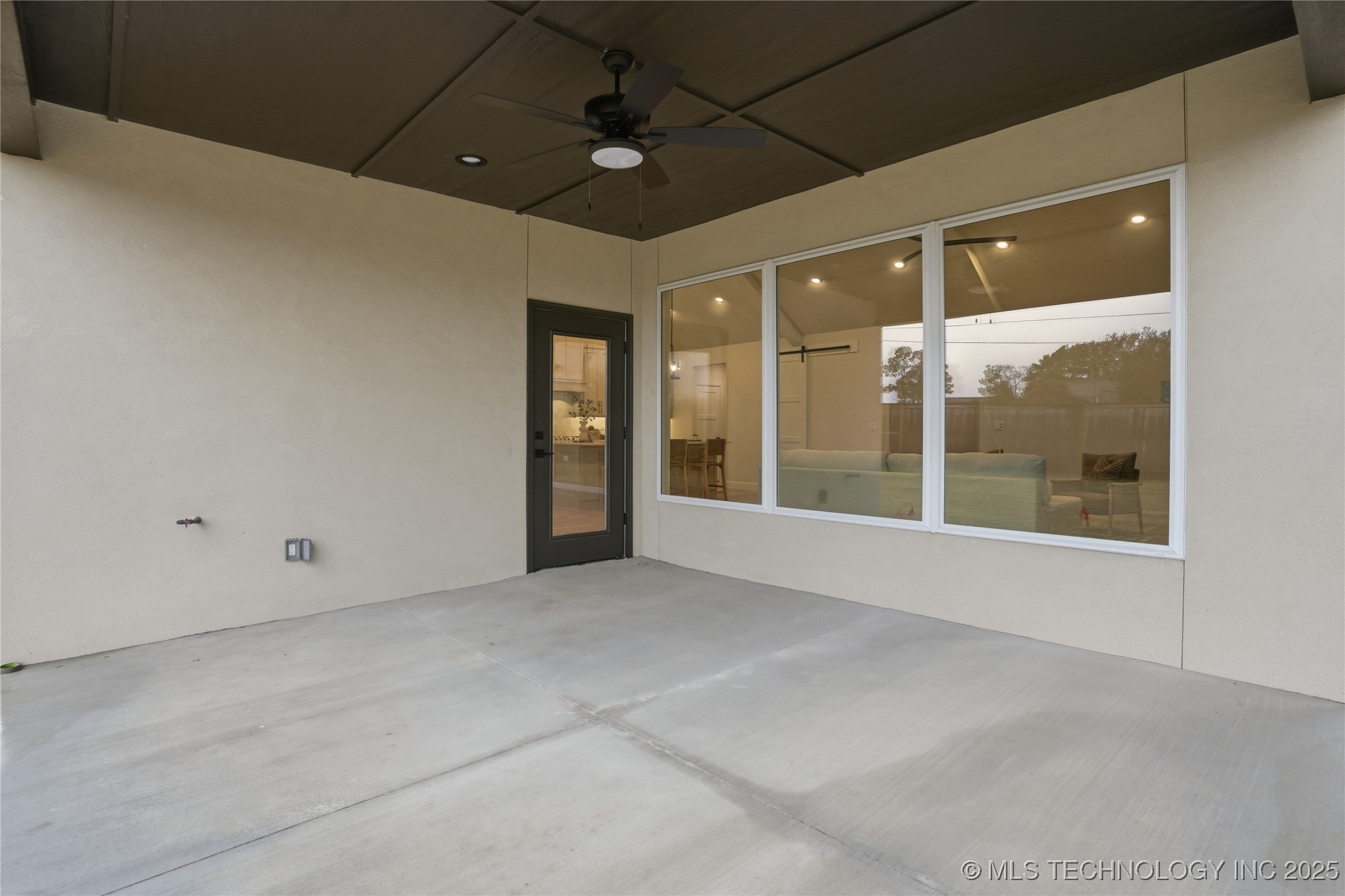 12917 S 21st Place E