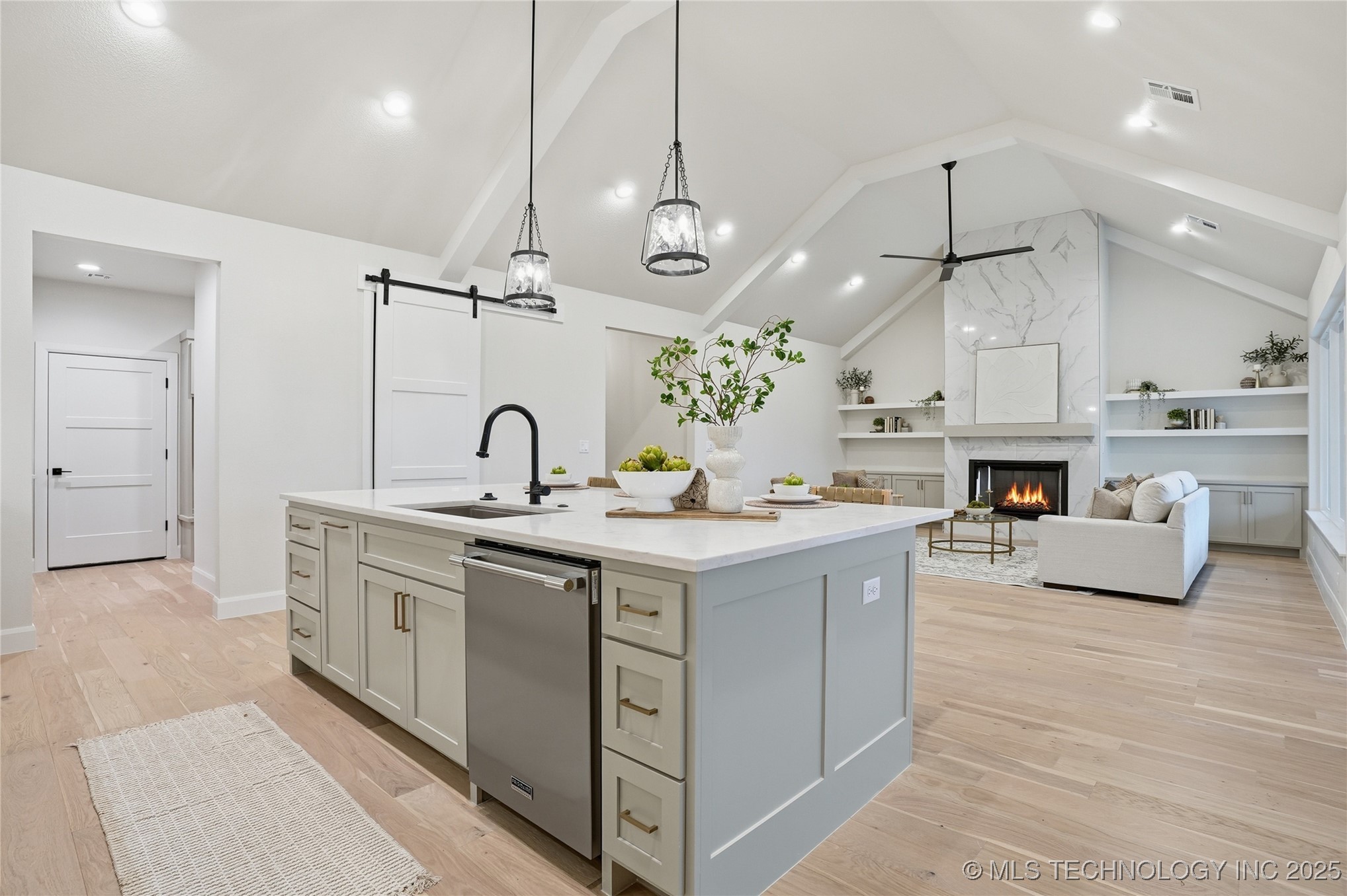 12917 S 21st Place E