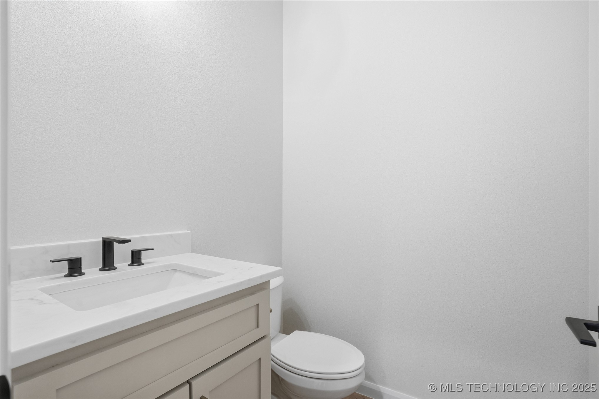 12917 S 21st Place E