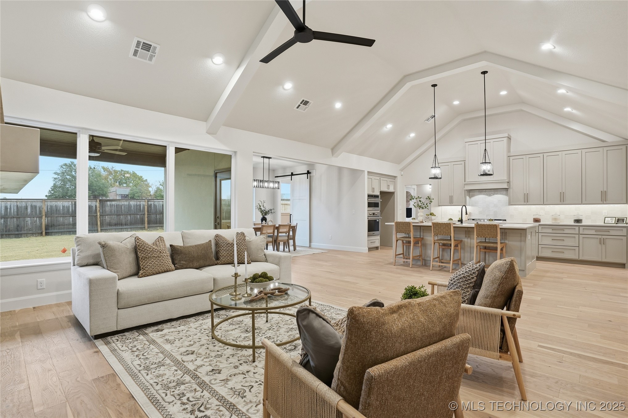 12917 S 21st Place E