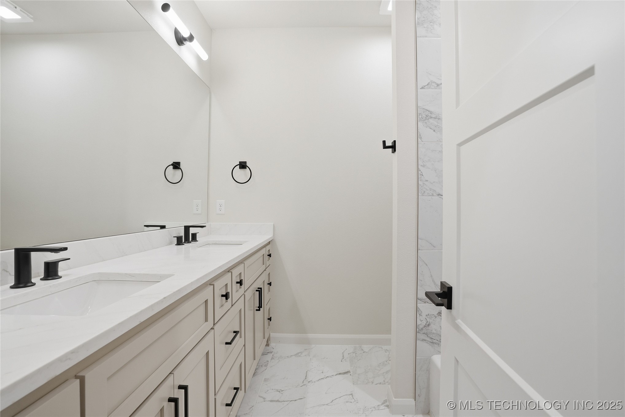 12917 S 21st Place E