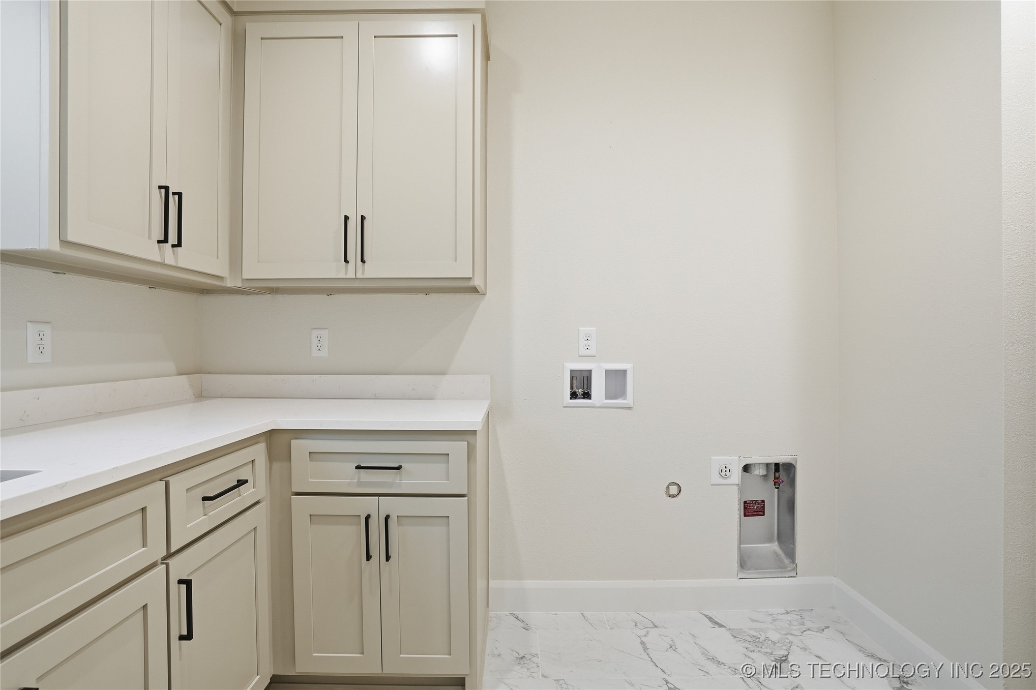 12917 S 21st Place E