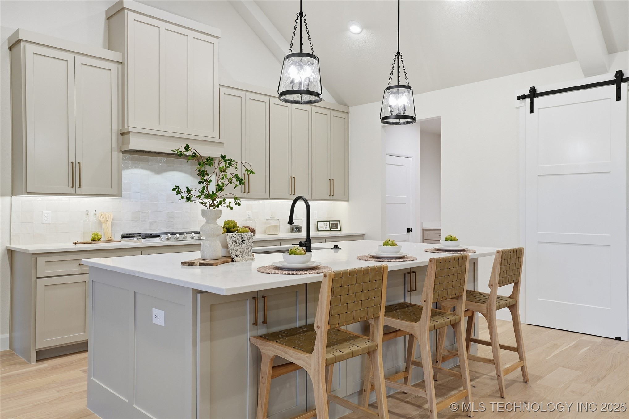 12917 S 21st Place E