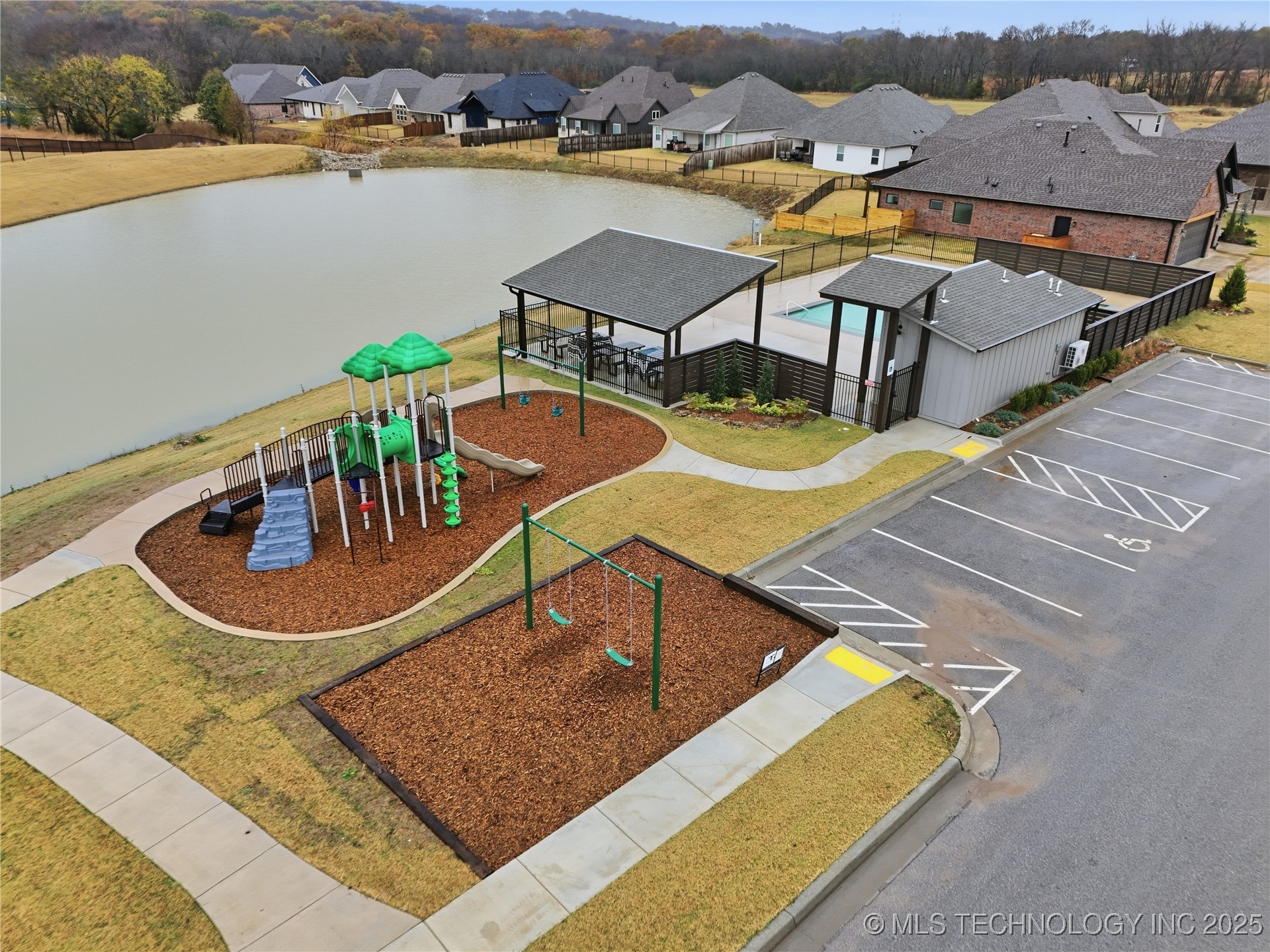 12917 S 21st Place E