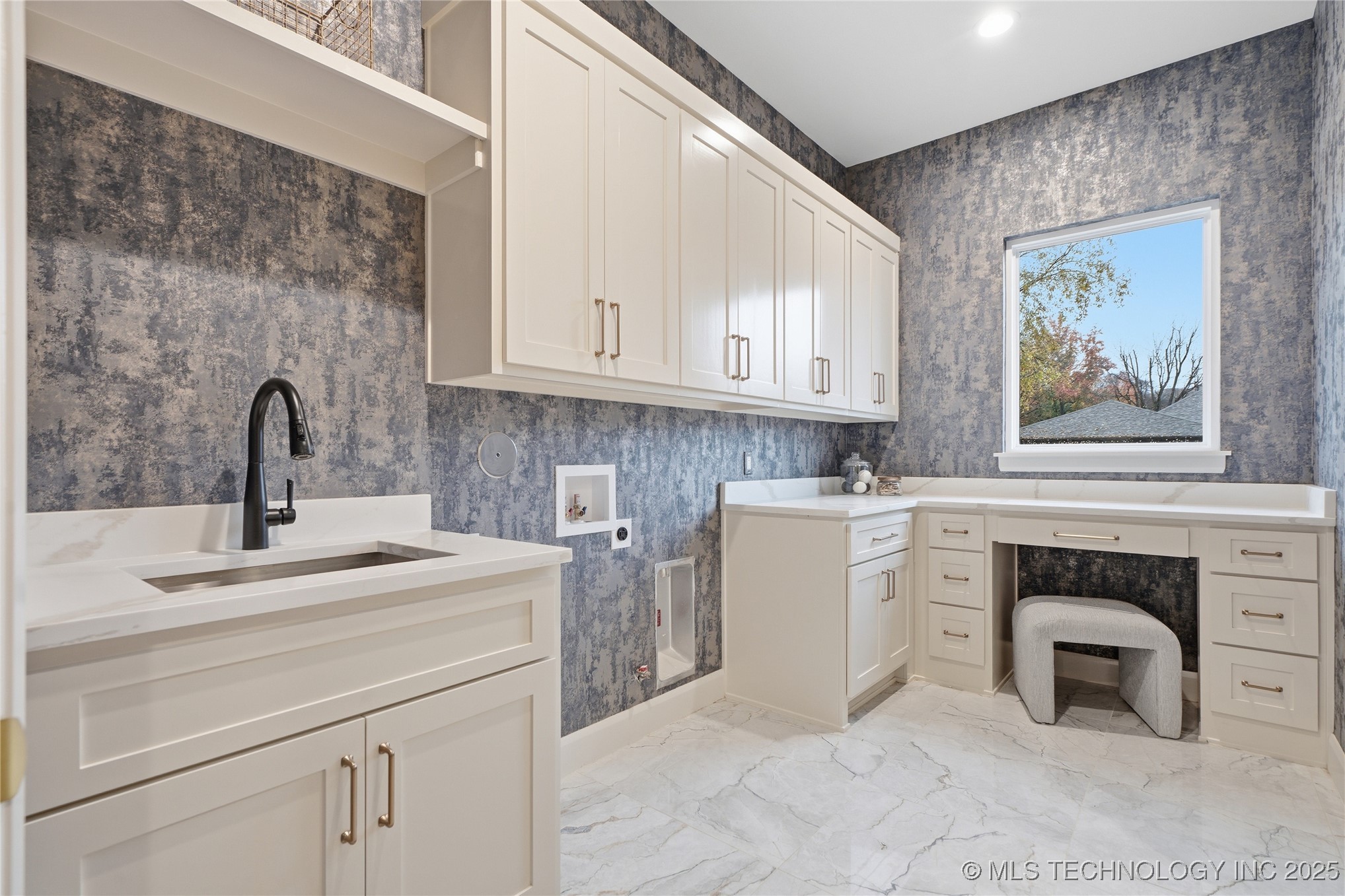 11903 S Vandalia Avenue