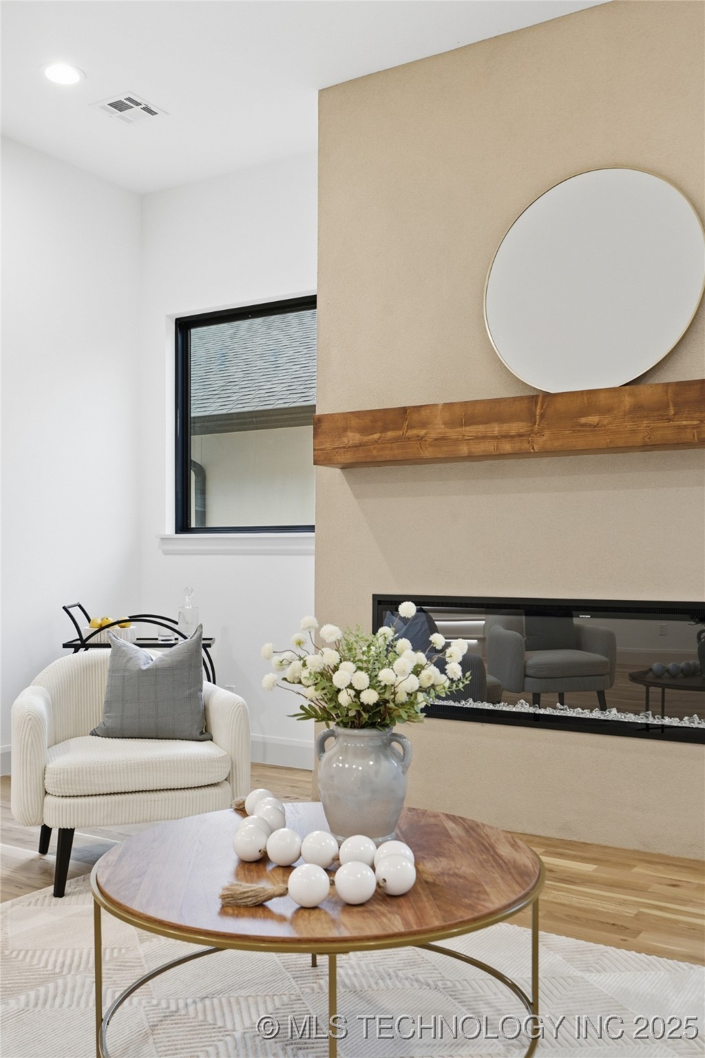 11903 S Vandalia Avenue