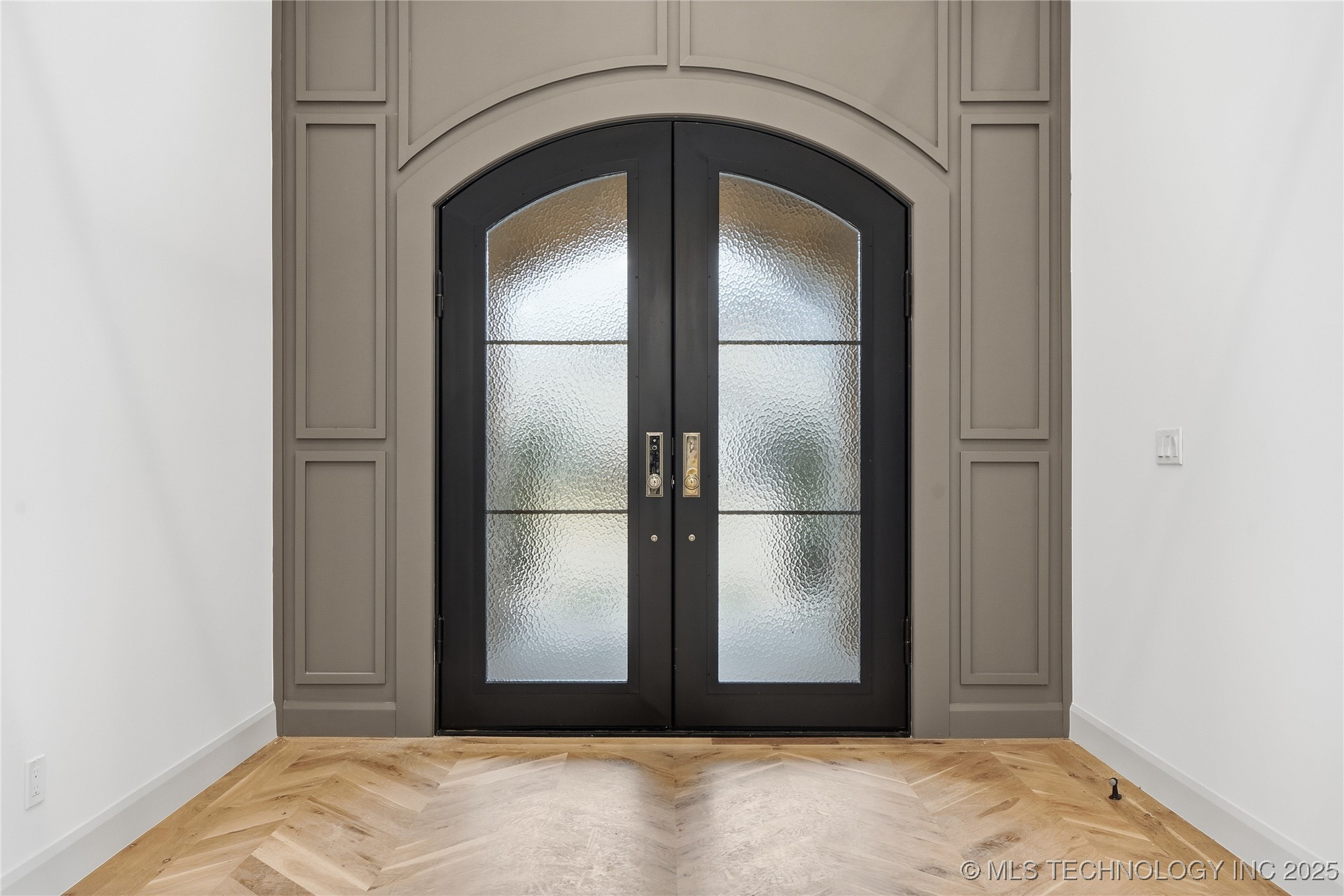 11903 S Vandalia Avenue