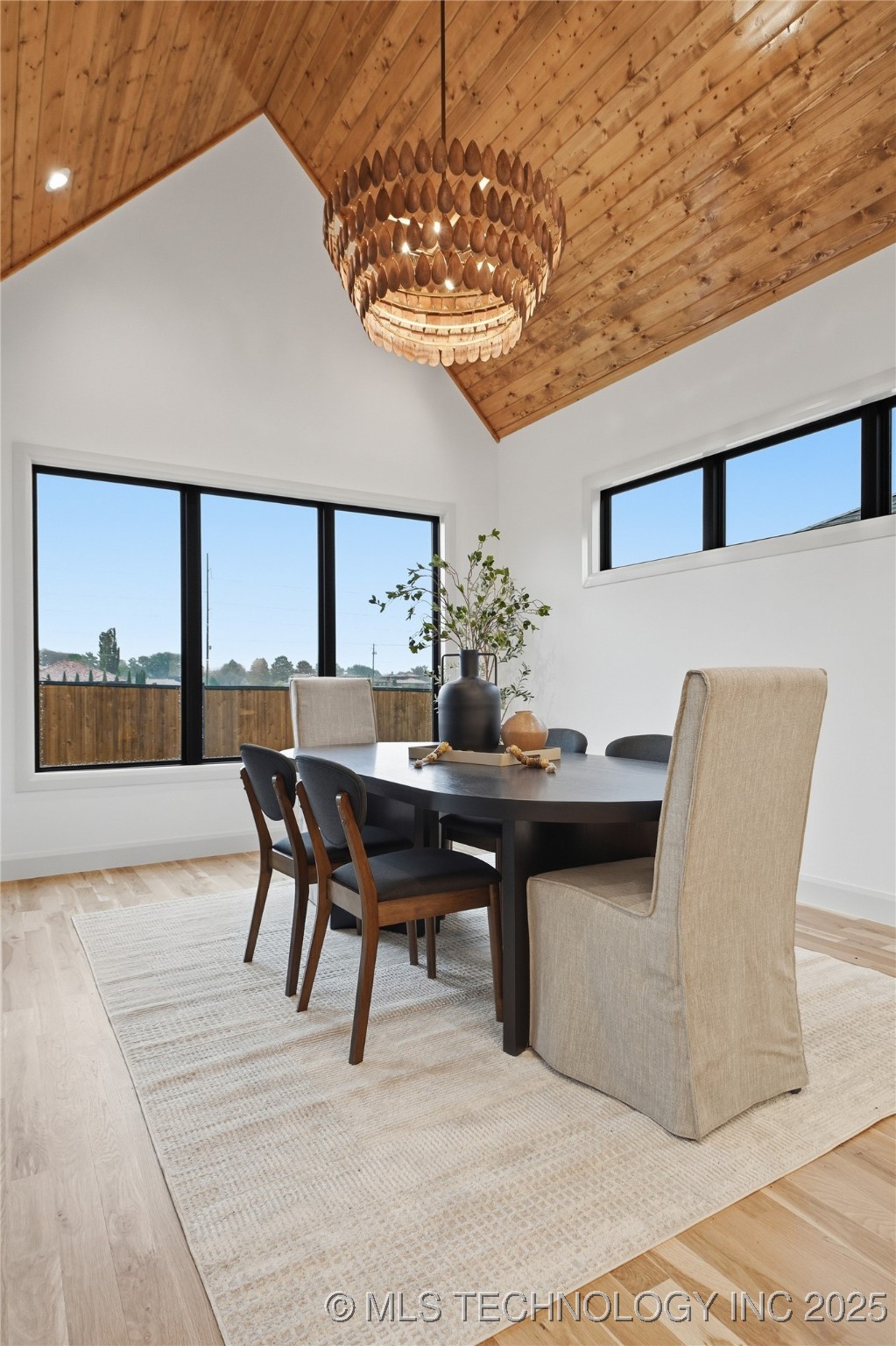 11903 S Vandalia Avenue