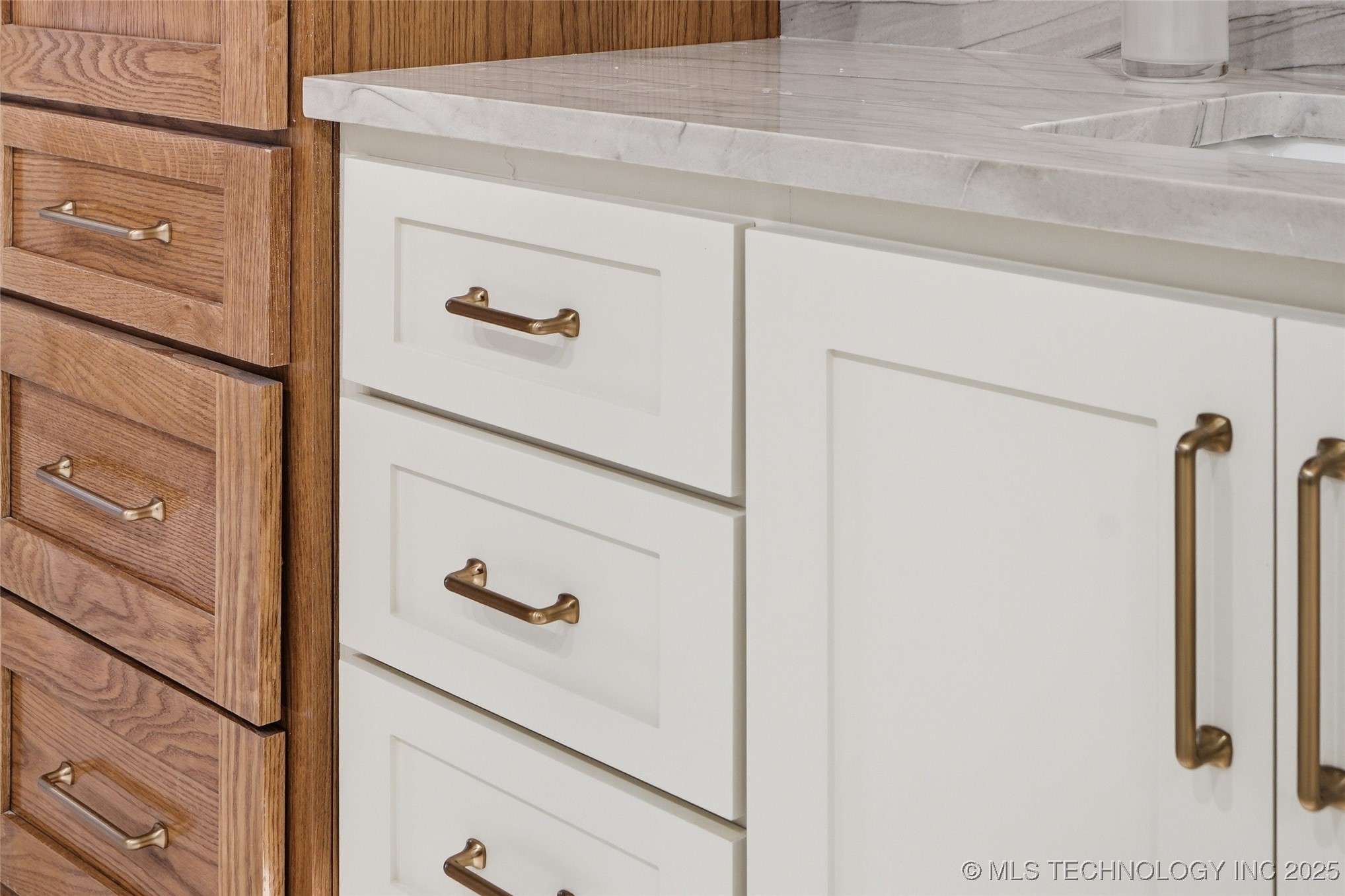 11903 S Vandalia Avenue