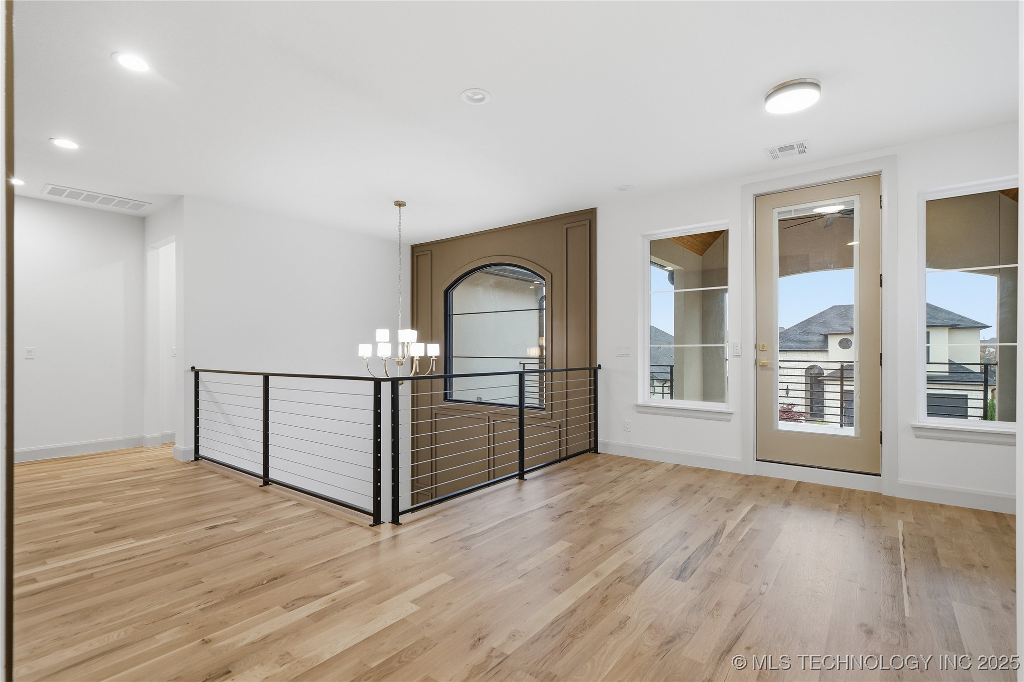 11903 S Vandalia Avenue