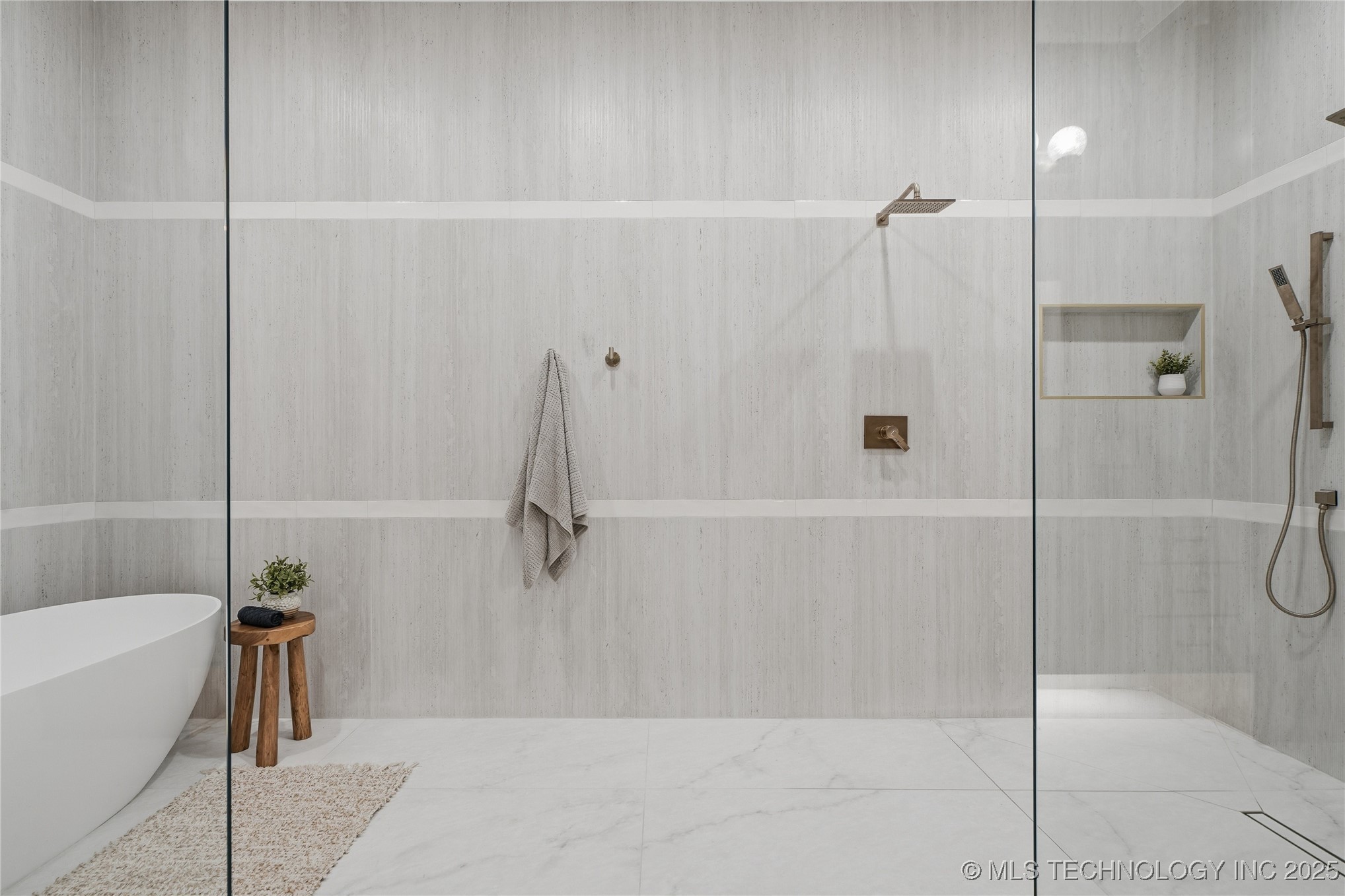 11903 S Vandalia Avenue