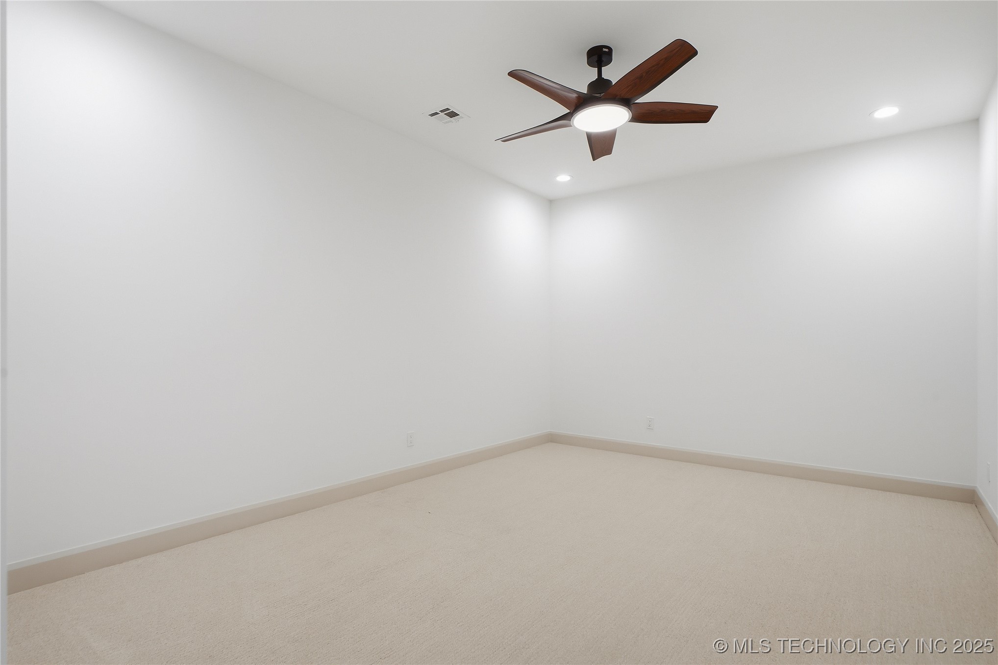 11903 S Vandalia Avenue