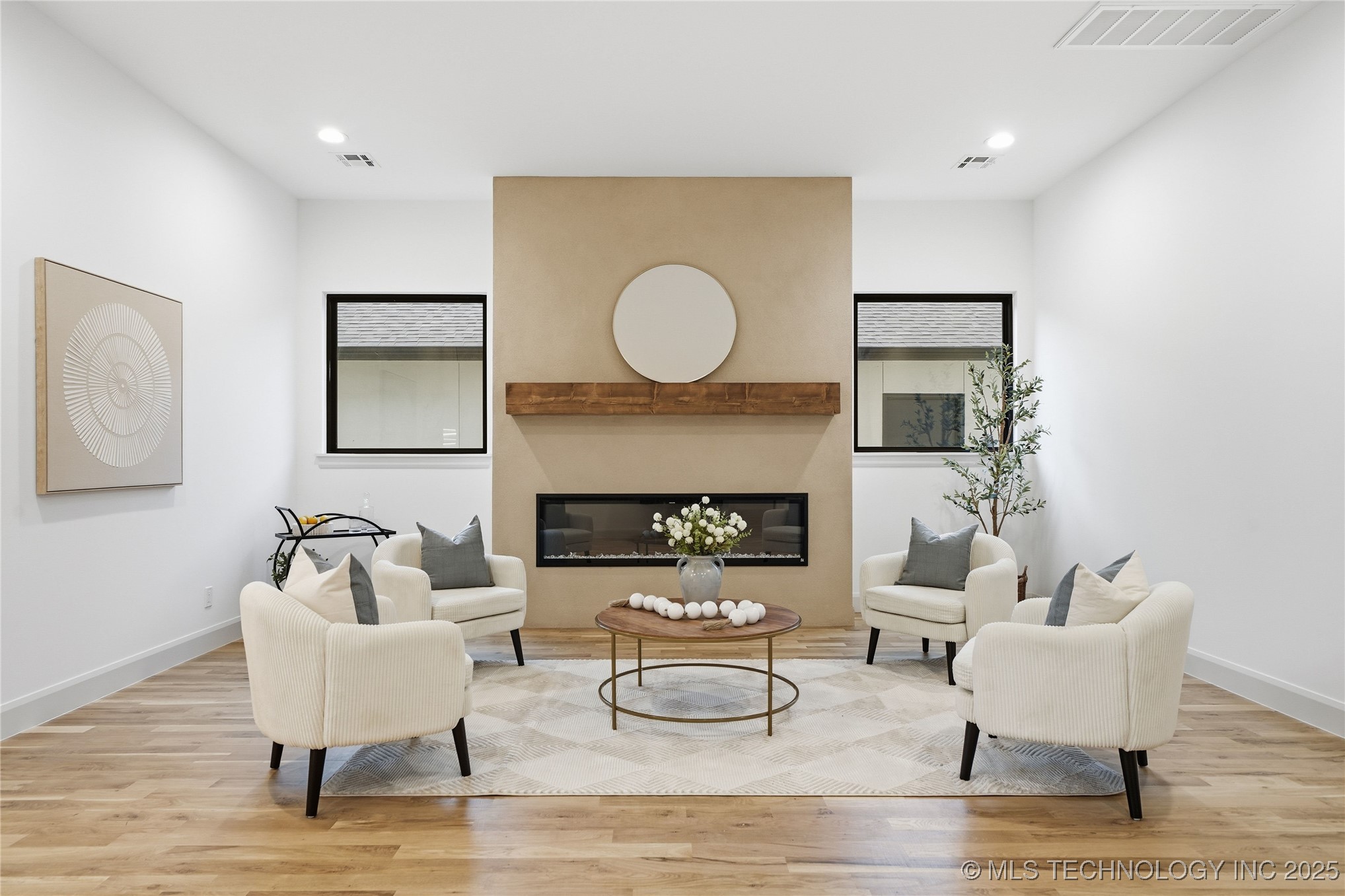 11903 S Vandalia Avenue