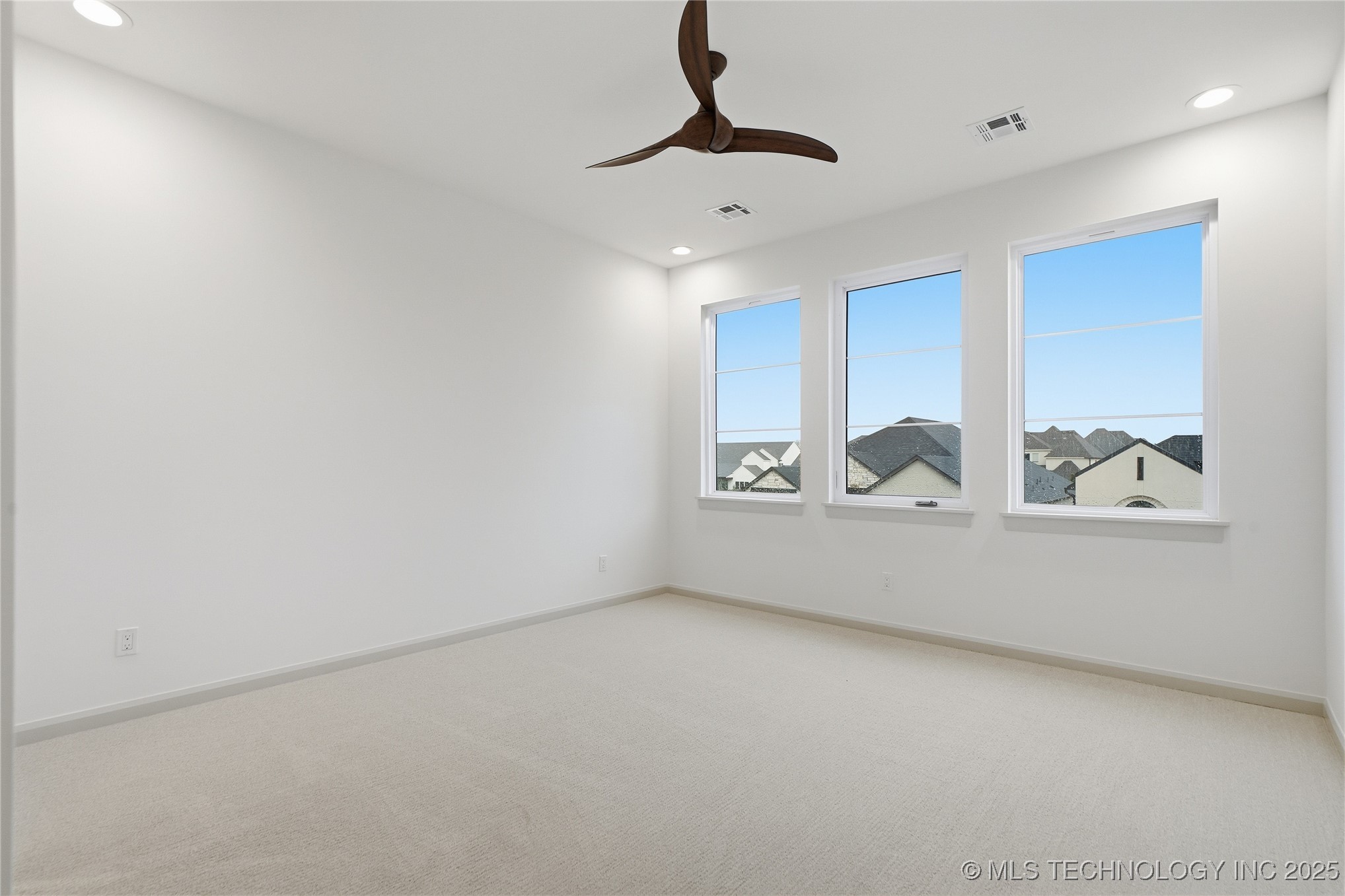 11903 S Vandalia Avenue