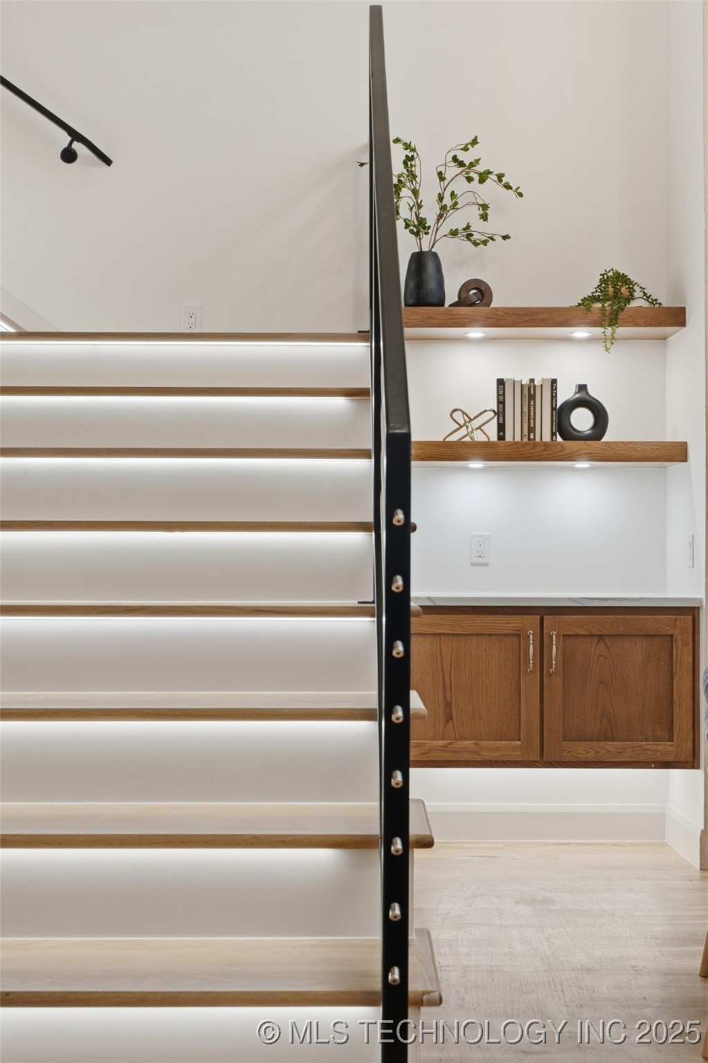 11903 S Vandalia Avenue