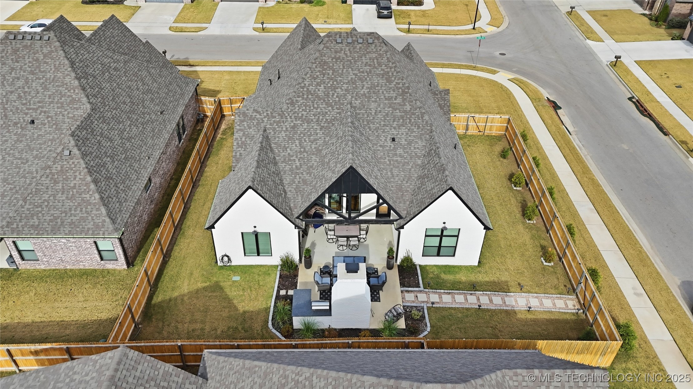 14510 E 80th Street North